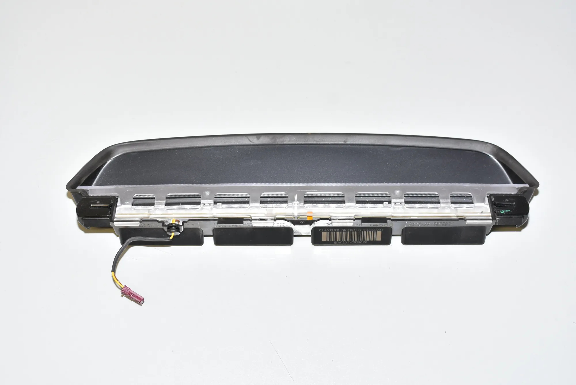 Rear Third Brake Stop Light – OEM 7429590 · BMW 7 (G11, G12) BMW 7 (G11, G12) 745 Le Plug-in-Hybrid xDrive 2020 – 2