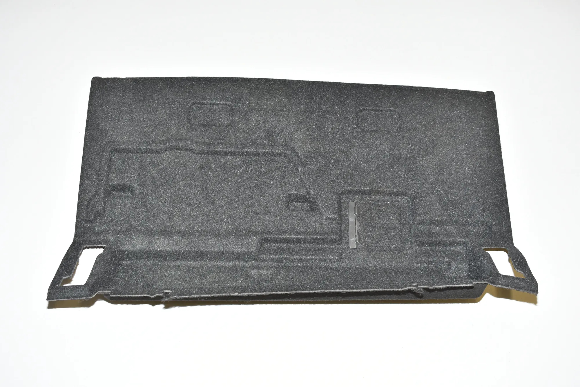 Trunk Boot Trim – OEM 51477376494 · BMW 7 (G11, G12) BMW 7 (G11, G12) 745 Le Plug-in-Hybrid xDrive 2020