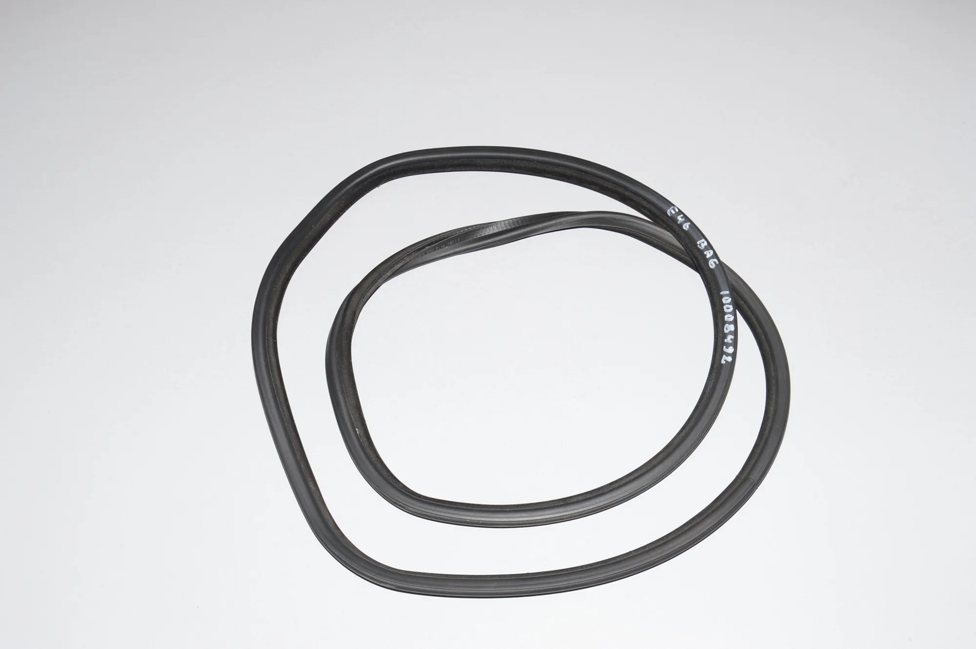 Tailgate Rubber Seal – OEM 51717126973 · BMW 3 (E46) 330 d 2001 – 3