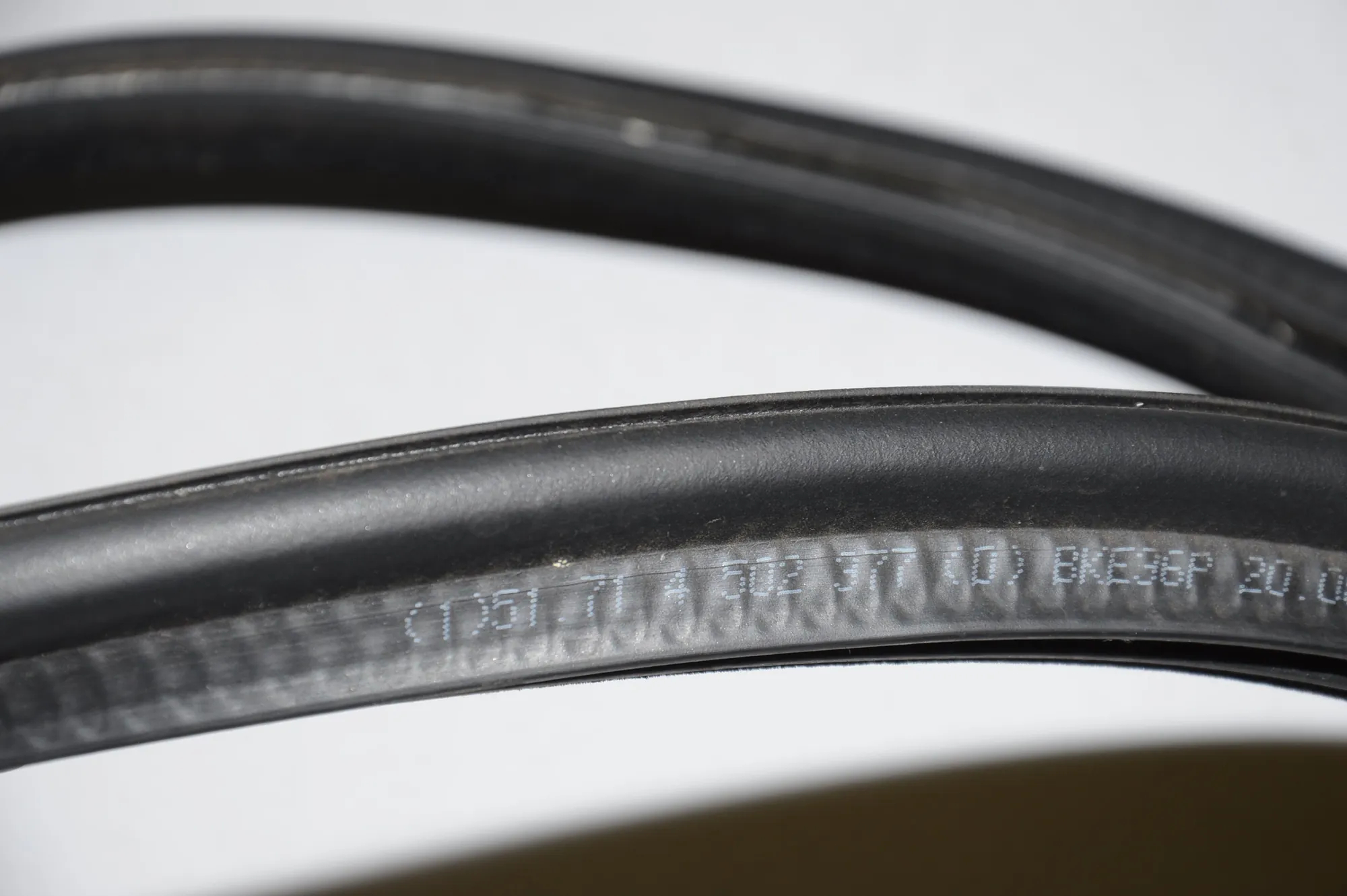 Tailgate Rubber Seal – OEM 51717126973 · BMW 3 (E46) 330 d 2001 – 6