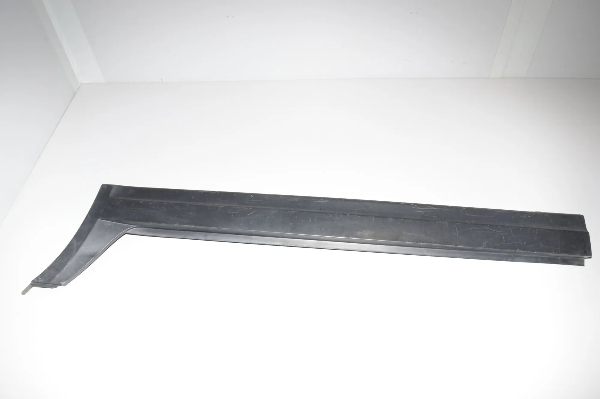 Left Side Plastic Sideskirt Cover – OEM 51713330865 · BMW X3 (E83) 3.0 i xDrive 2004 – 2