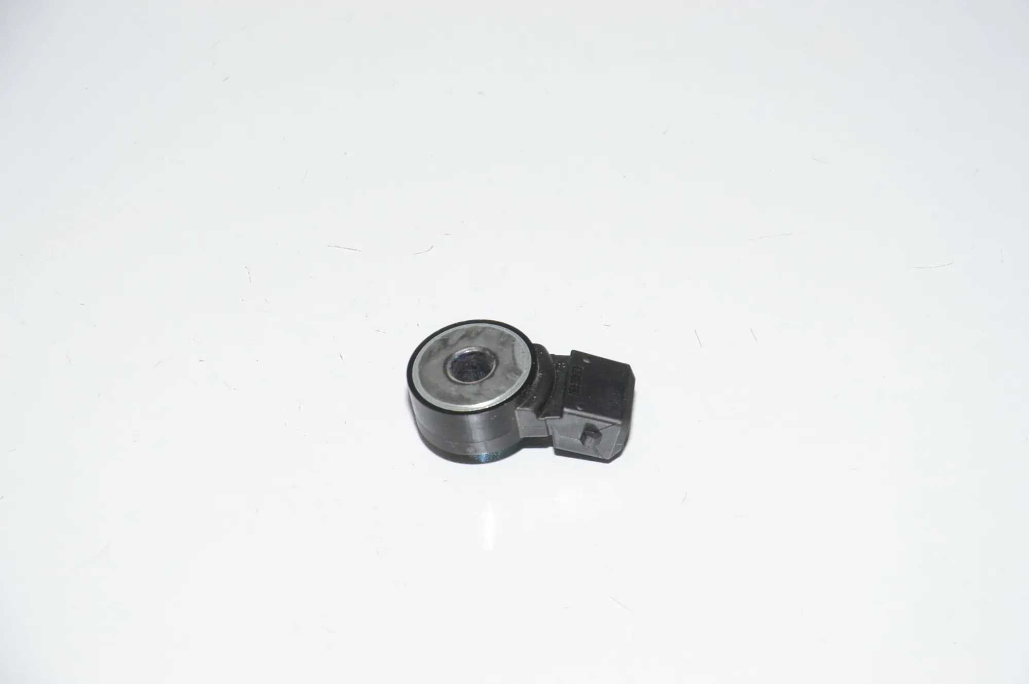 Engine Knock Sensor – OEM 13627636937 · BMW 6 Gran Turismo (G32) (2017 - -) 640 i 2018 – 4