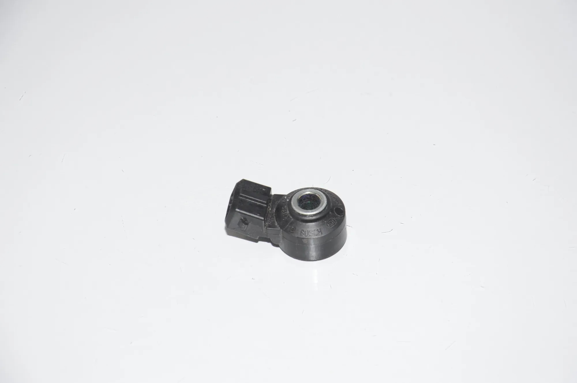 Engine Knock Sensor – OEM 13627636937 · BMW 6 Gran Turismo (G32) (2017 - -) 640 i 2018 – 2