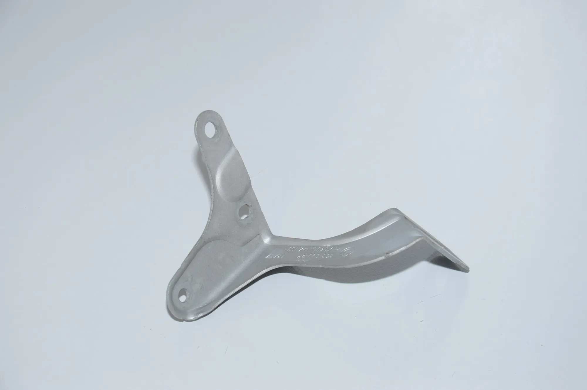 Bracket – OEM 11518631090 · BMW 6 Gran Turismo (G32) (2017 - -) 640 i 2018 – 3