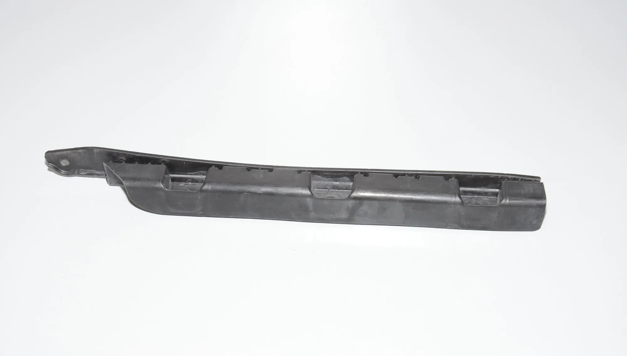 Rear Left Bumper Bracket – OEM 51123400953 · BMW X3 (E83) 3.0 i xDrive 2004 – 2