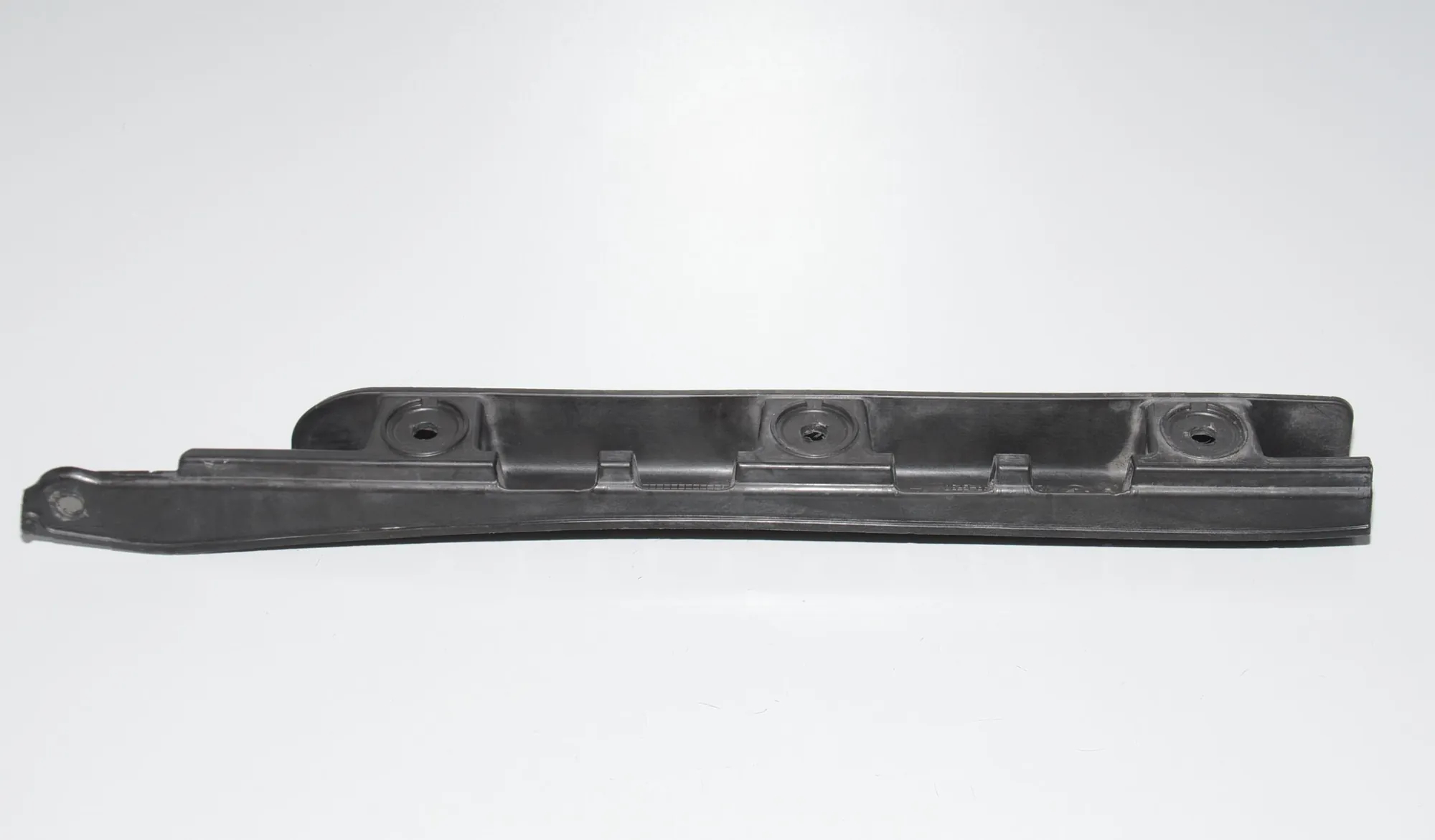Rear Left Bumper Bracket – OEM 51123400953 · BMW X3 (E83) 3.0 i xDrive 2004