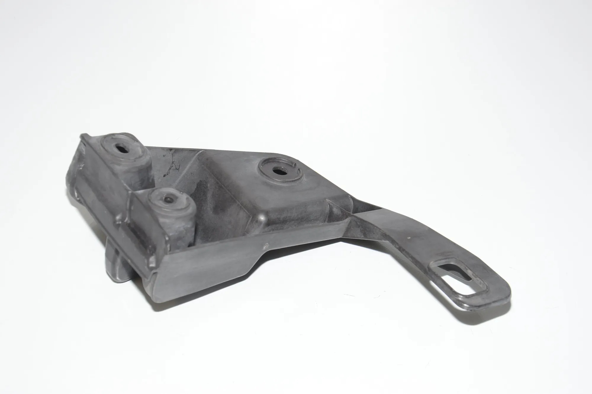 Rear Left Bumper Bracket – OEM 51123400955 · BMW X3 (E83) 3.0 i xDrive 2004