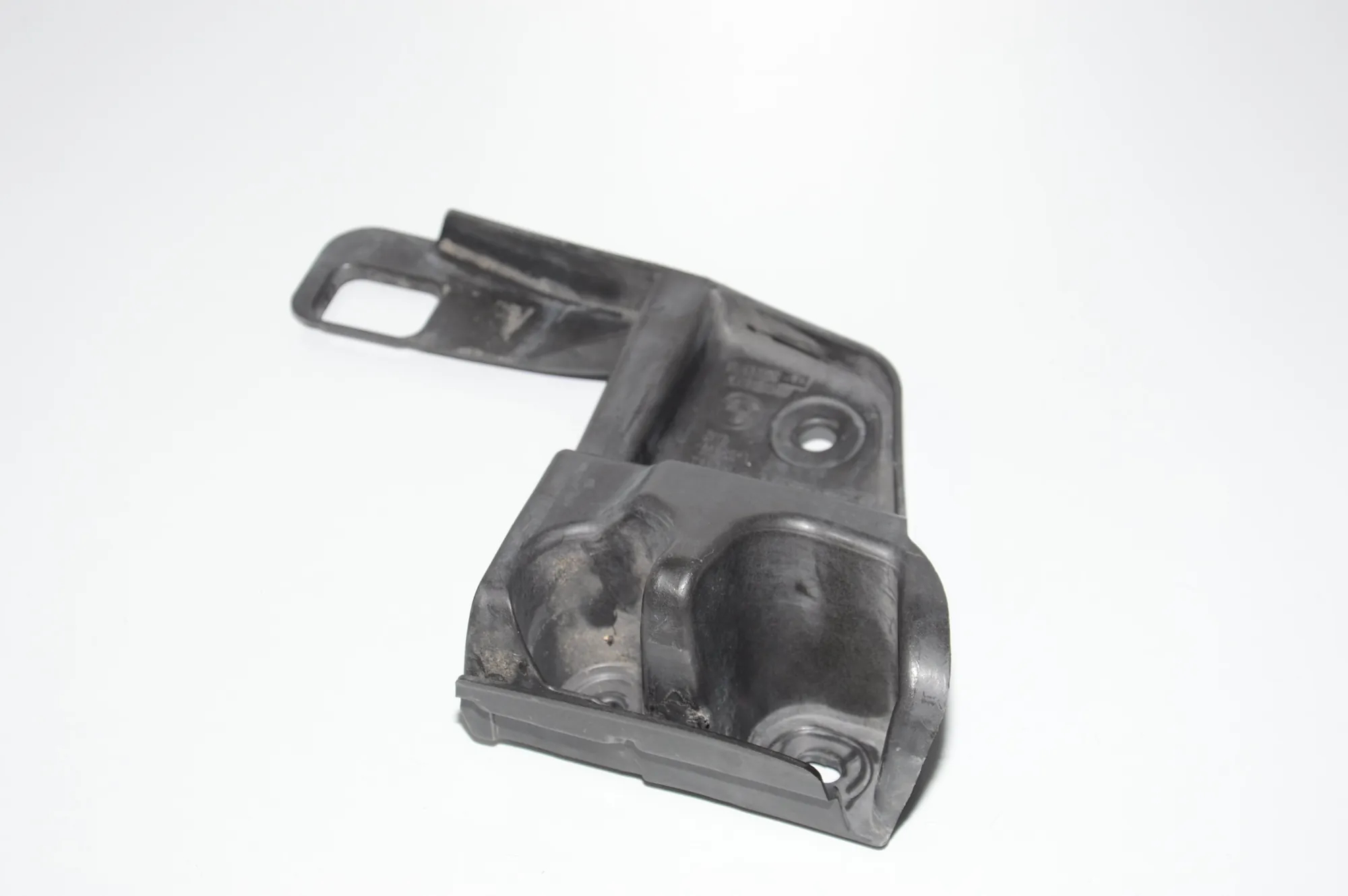 Rear Left Bumper Bracket – OEM 51123400955 · BMW X3 (E83) 3.0 i xDrive 2004 – 3