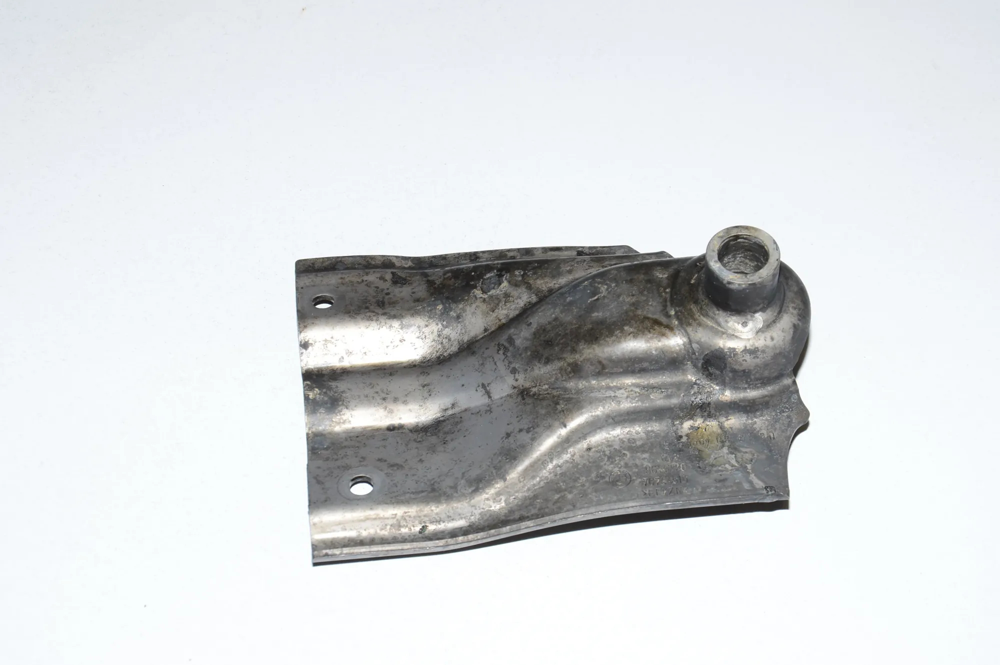 Bracket – OEM 61258614770 · BMW 7 (G11, G12) BMW 7 (G11, G12) 740 e, Le xDrive 2017 – 4