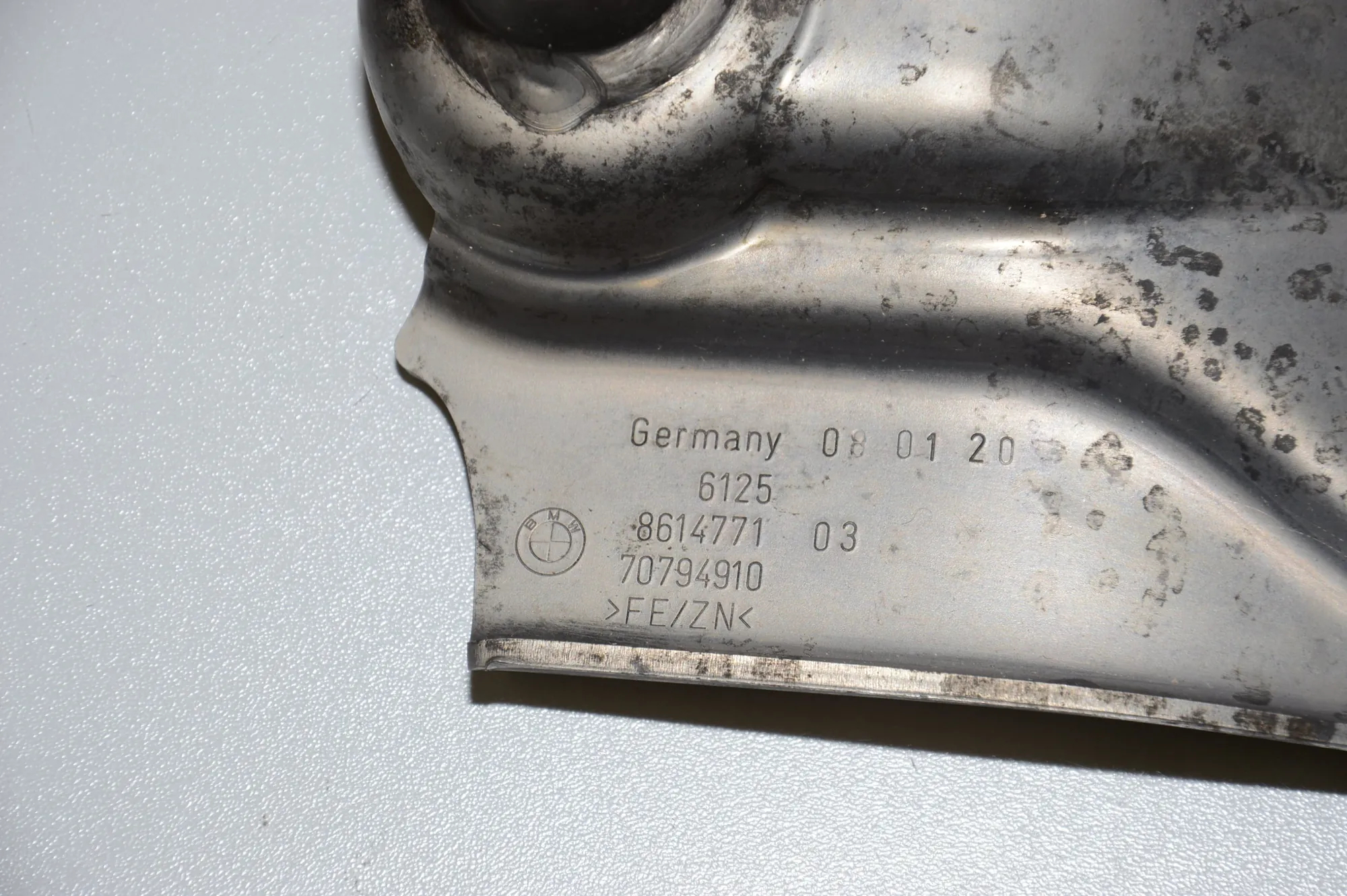 Bracket – OEM 61258614771 · BMW 7 (G11, G12) BMW 7 (G11, G12) 740 e, Le xDrive 2017 – 5