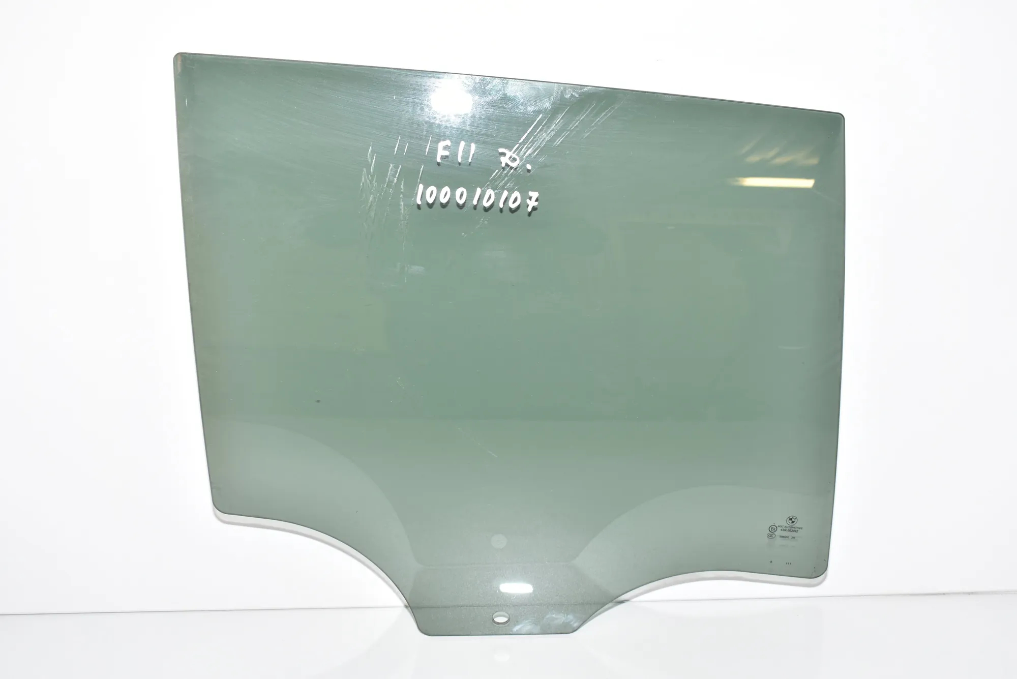 Rear Right Door Window – OEM 51357182126 · BMW 5 Touring (F11) 520 d 2010