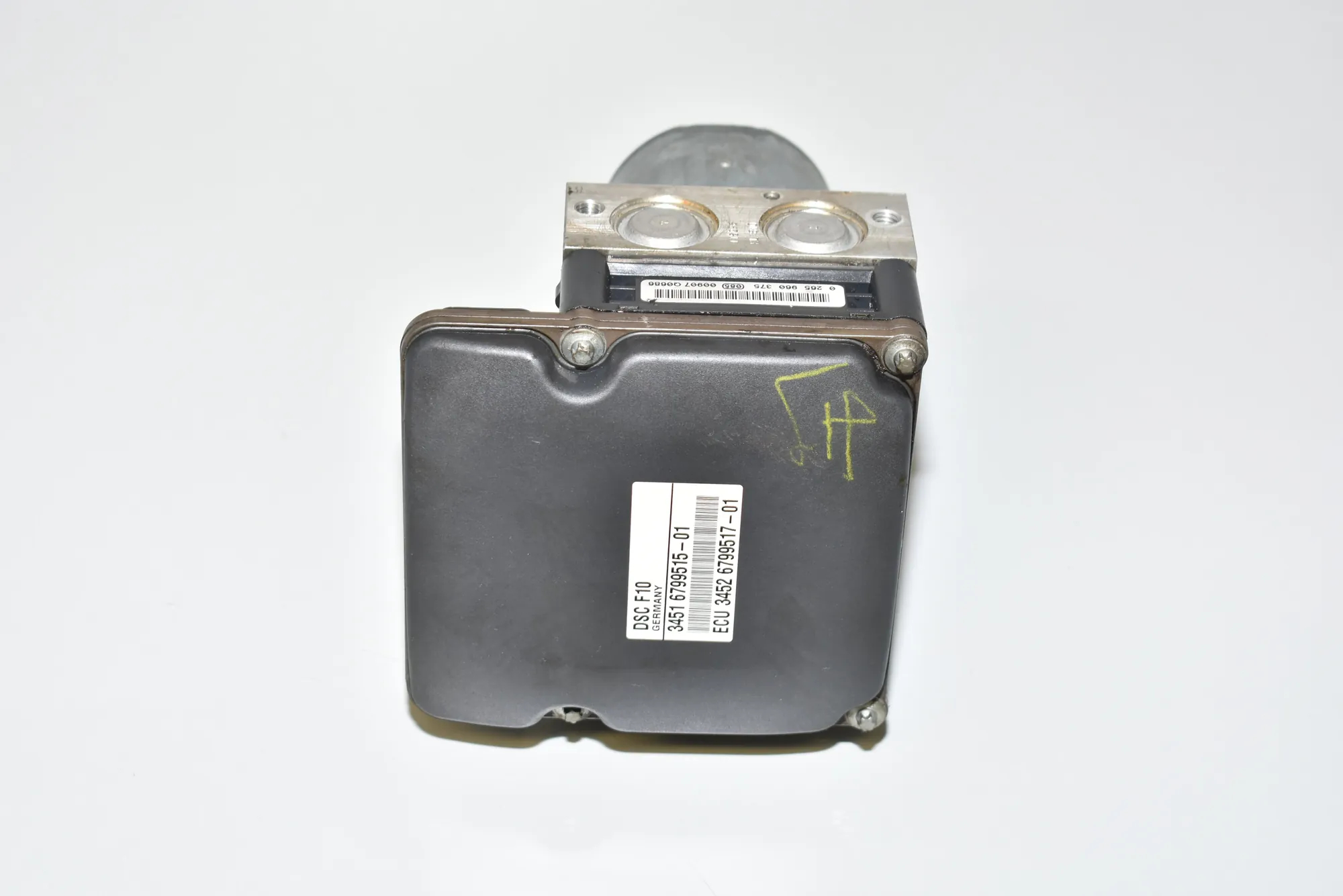 ABS Pump – OEM 6795520 · BMW 5 Touring (F11) 520 d 2010 – 3