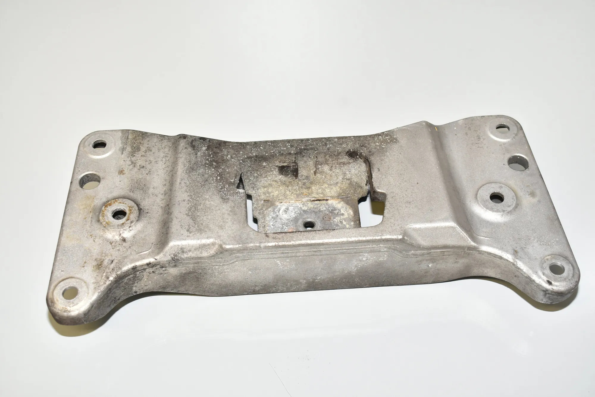 Gearbox Mount – OEM 22316781222 · BMW 5 Touring (F11) 520 d 2010