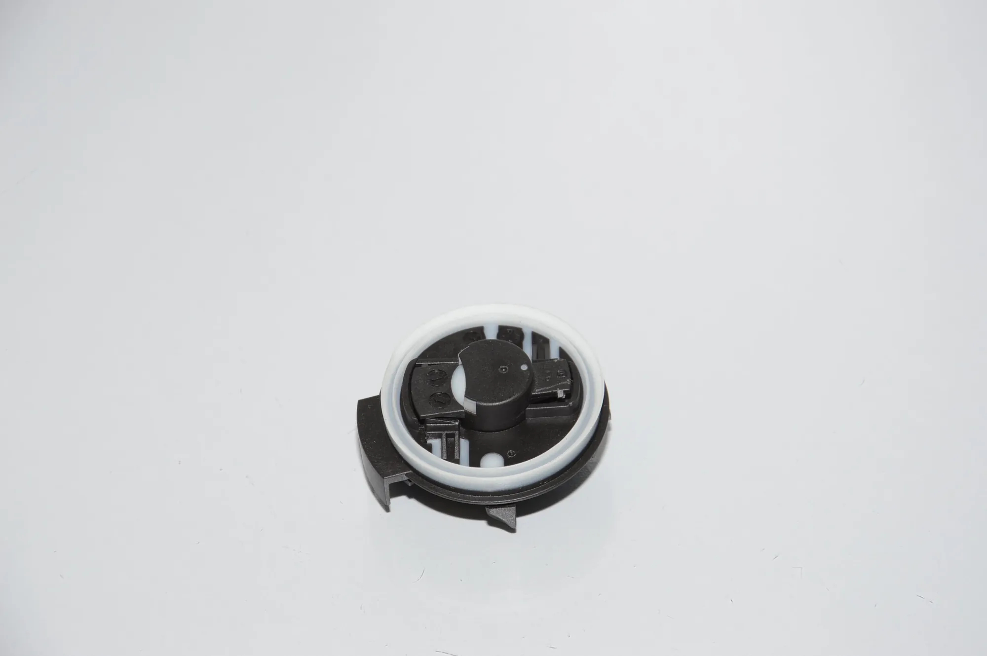Front Right Impact Sensor – OEM 65779279391 · BMW 7 (G11, G12) BMW 7 (G11, G12) 745 Le Plug-in-Hybrid xDrive 2020 – 4