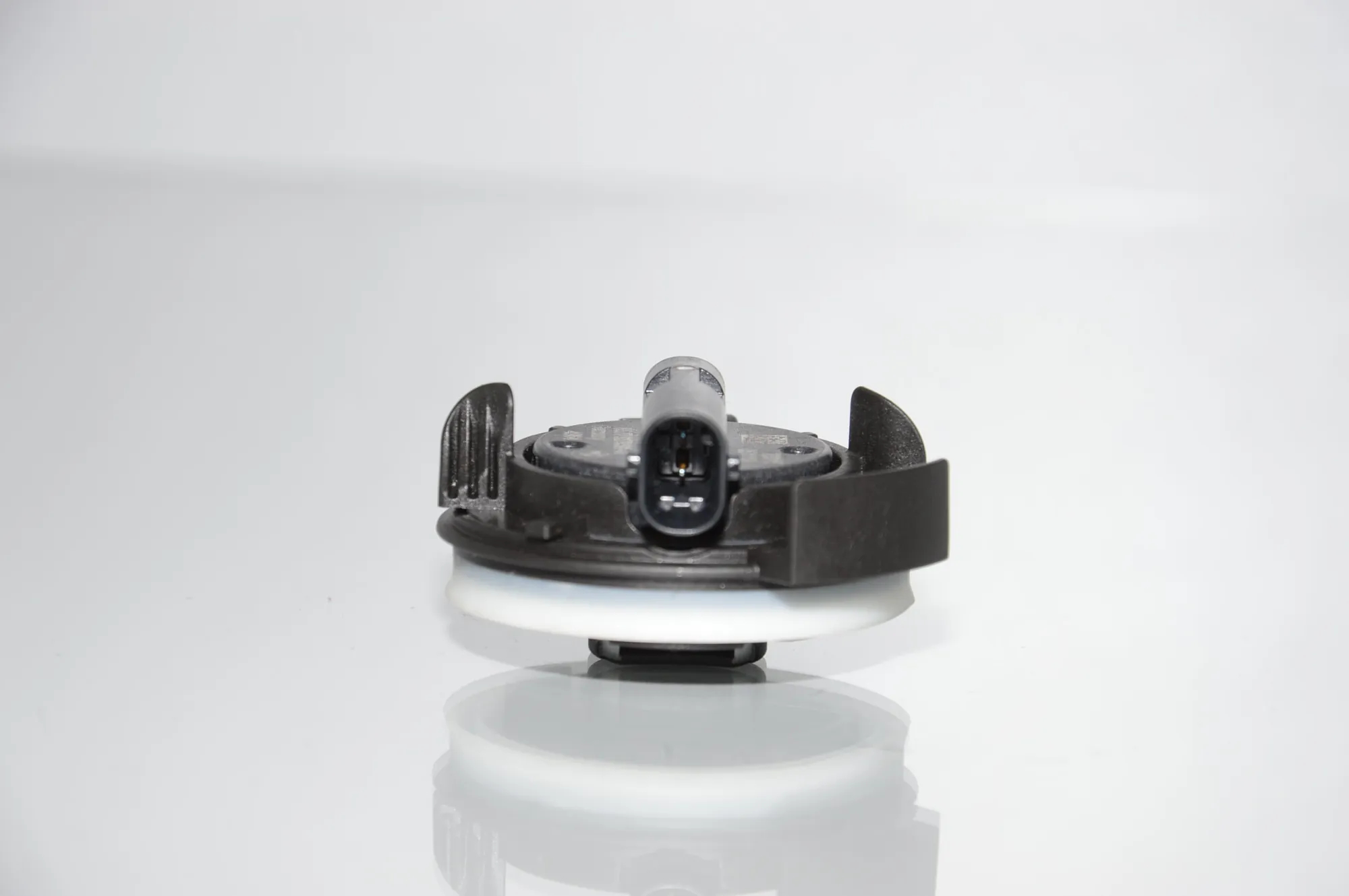 Front Right Impact Sensor – OEM 65779279391 · BMW 7 (G11, G12) BMW 7 (G11, G12) 745 Le Plug-in-Hybrid xDrive 2020 – 5
