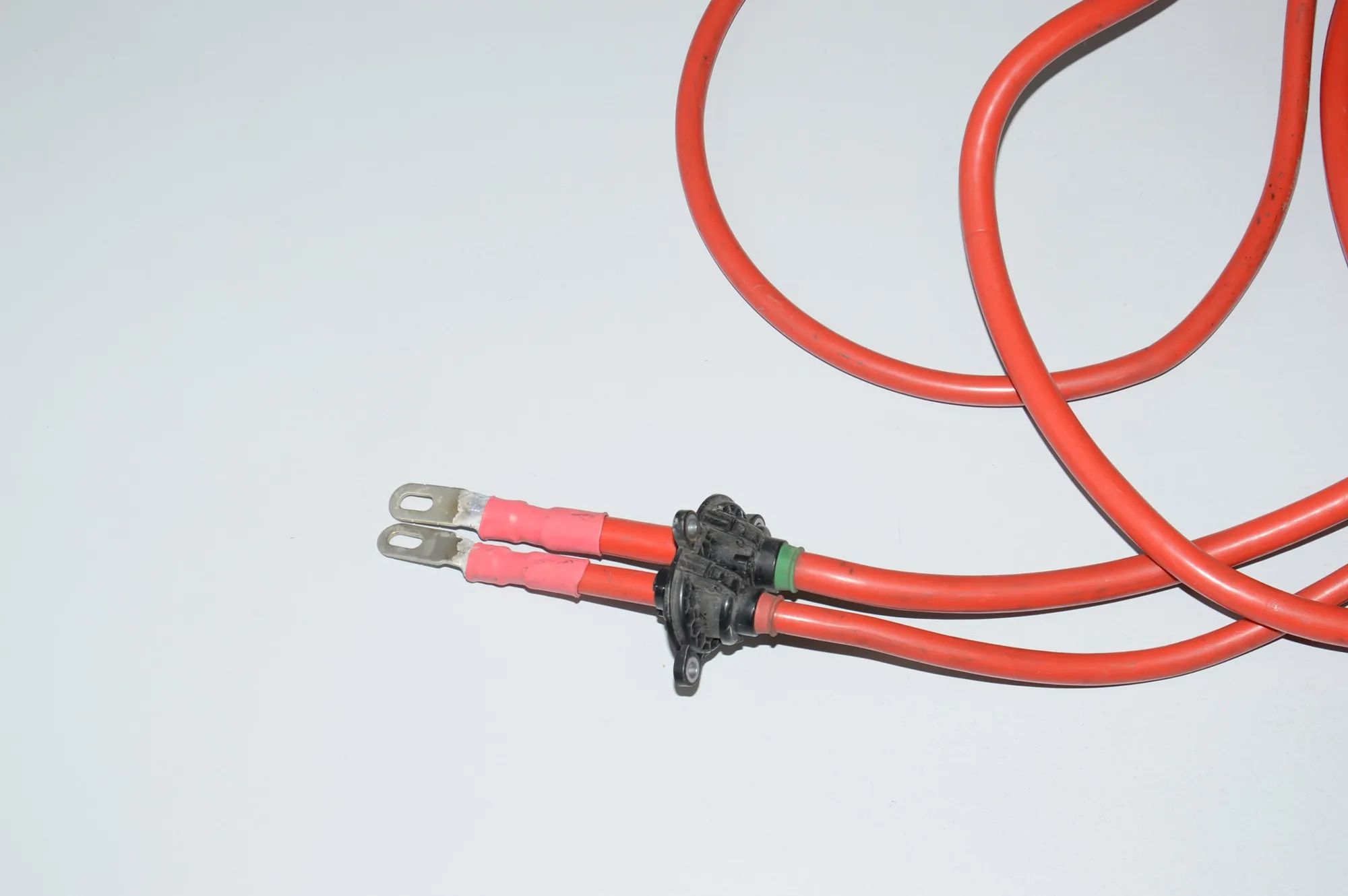Positive Battery Cable – OEM 6808563 · BMW 7 (G11, G12) BMW 7 (G11, G12) 745 Le Plug-in-Hybrid xDrive 2020 – 3