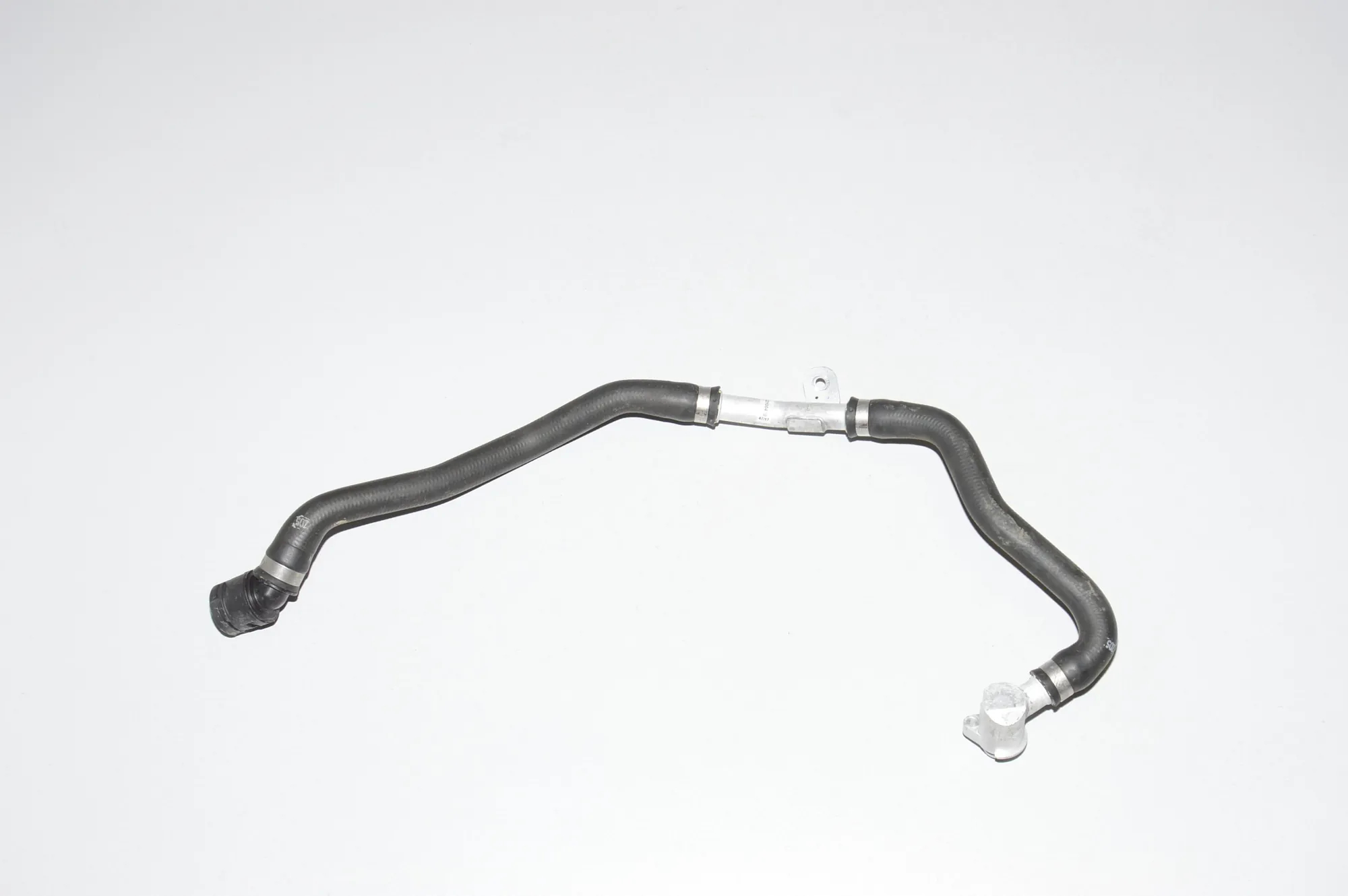 Coolant Hose Pipe – OEM 17128602625 · BMW 7 (G11, G12) BMW 7 (G11, G12) 745 Le Plug-in-Hybrid xDrive 2020 – 4
