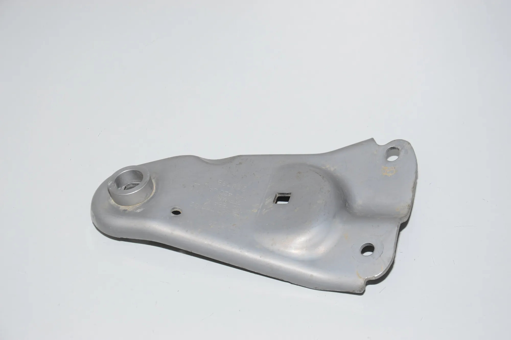 Bracket – OEM 61258687787 · BMW 3 (G20, G28) BMW 3 (G20, G28) 3 (G20) 330 e 2019 – 3