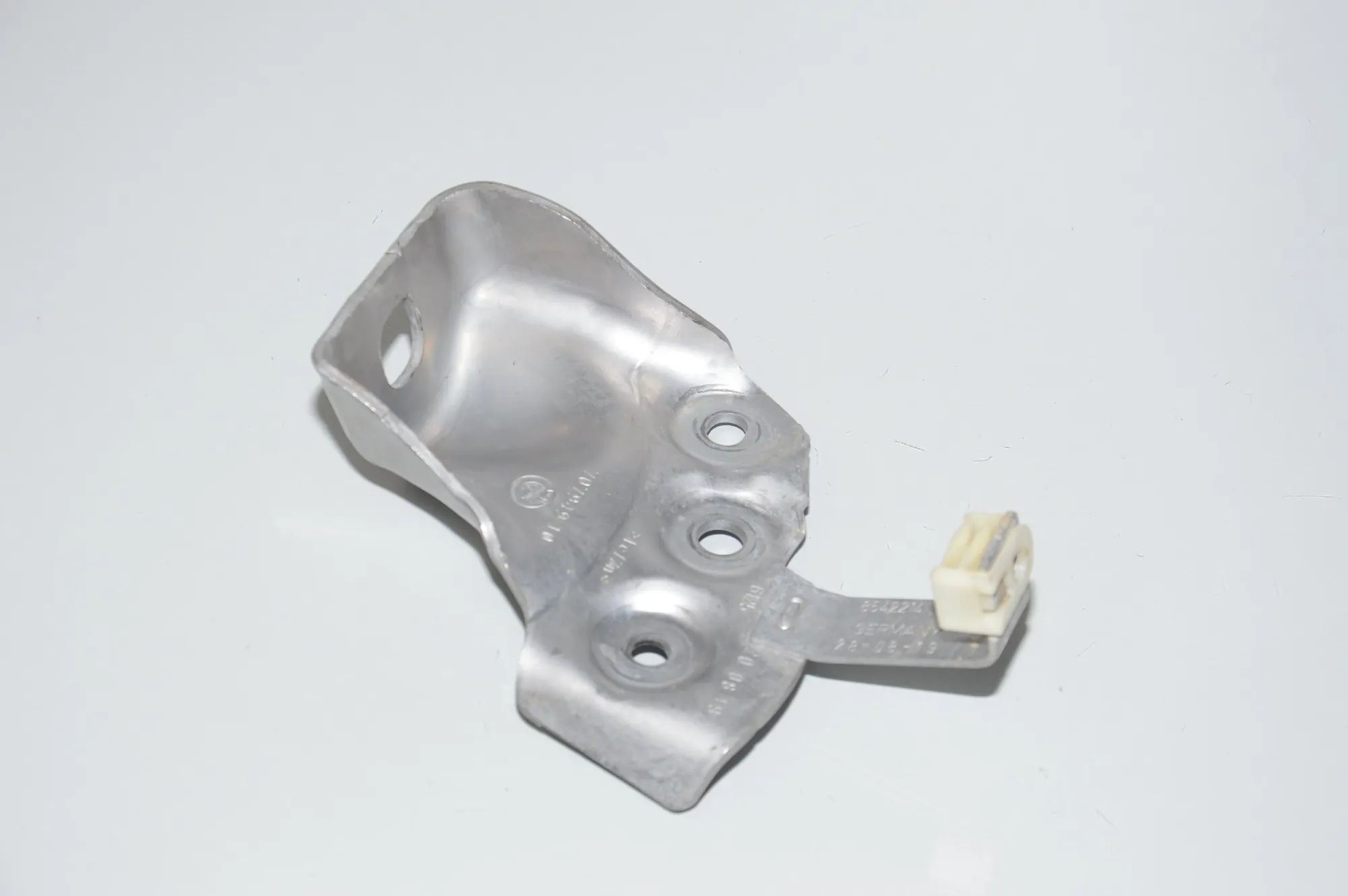 Bracket – OEM 61258642214 · BMW 3 (G20, G28) BMW 3 (G20, G28) 3 (G20) 330 e 2019