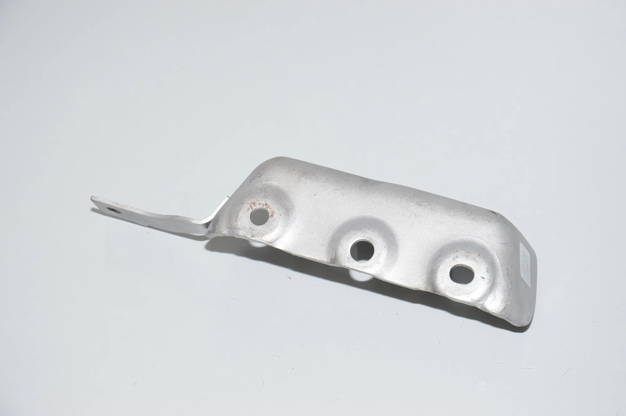 Bracket – OEM 61258614769 · BMW 7 (G11, G12) BMW 7 (G11, G12) 745 Le Plug-in-Hybrid xDrive 2020 – 4