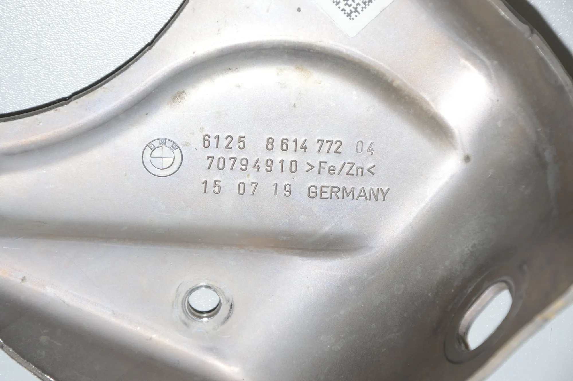 Bracket – OEM 61258614772 · BMW 7 (G11, G12) BMW 7 (G11, G12) 745 Le Plug-in-Hybrid xDrive 2020 – 5