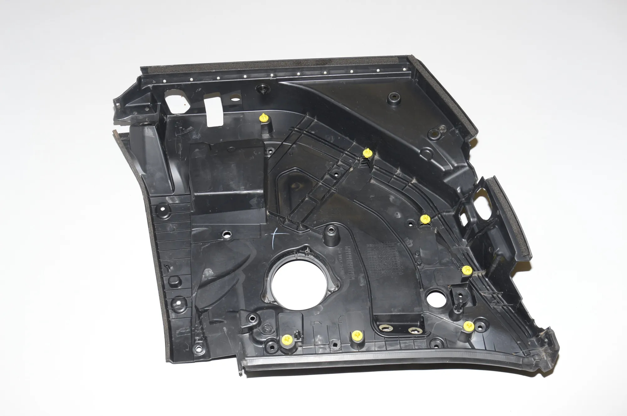 Rear Right Door Panel – OEM 51427323770 · BMW i3 (I01) BMW i3 (I01) Electric 2019 – 2