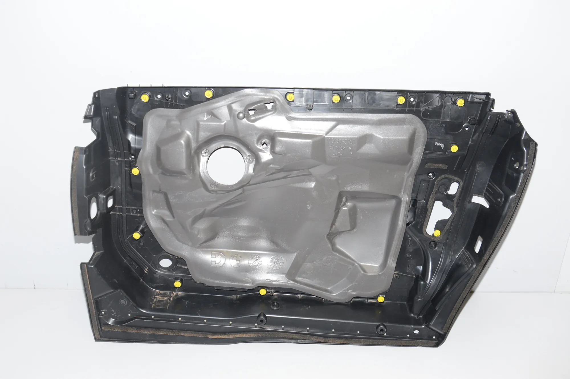 Front Left Door Panel – OEM 51417303637 · BMW i3 (I01) BMW i3 (I01) Electric 2019 – 4