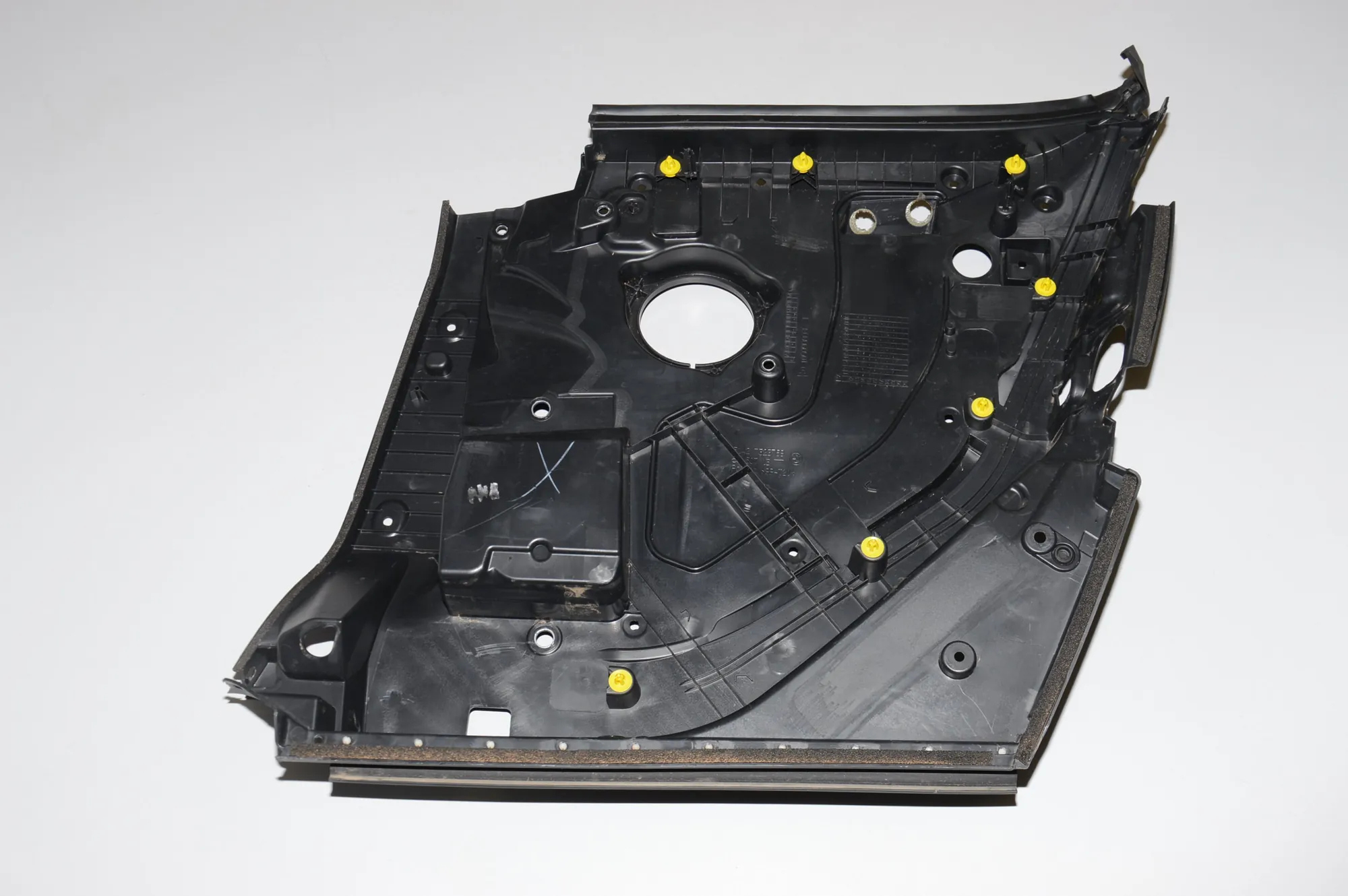 Rear Left Door Panel – OEM 7323769 · BMW i3 (I01) BMW i3 (I01) Electric 2019 – 4