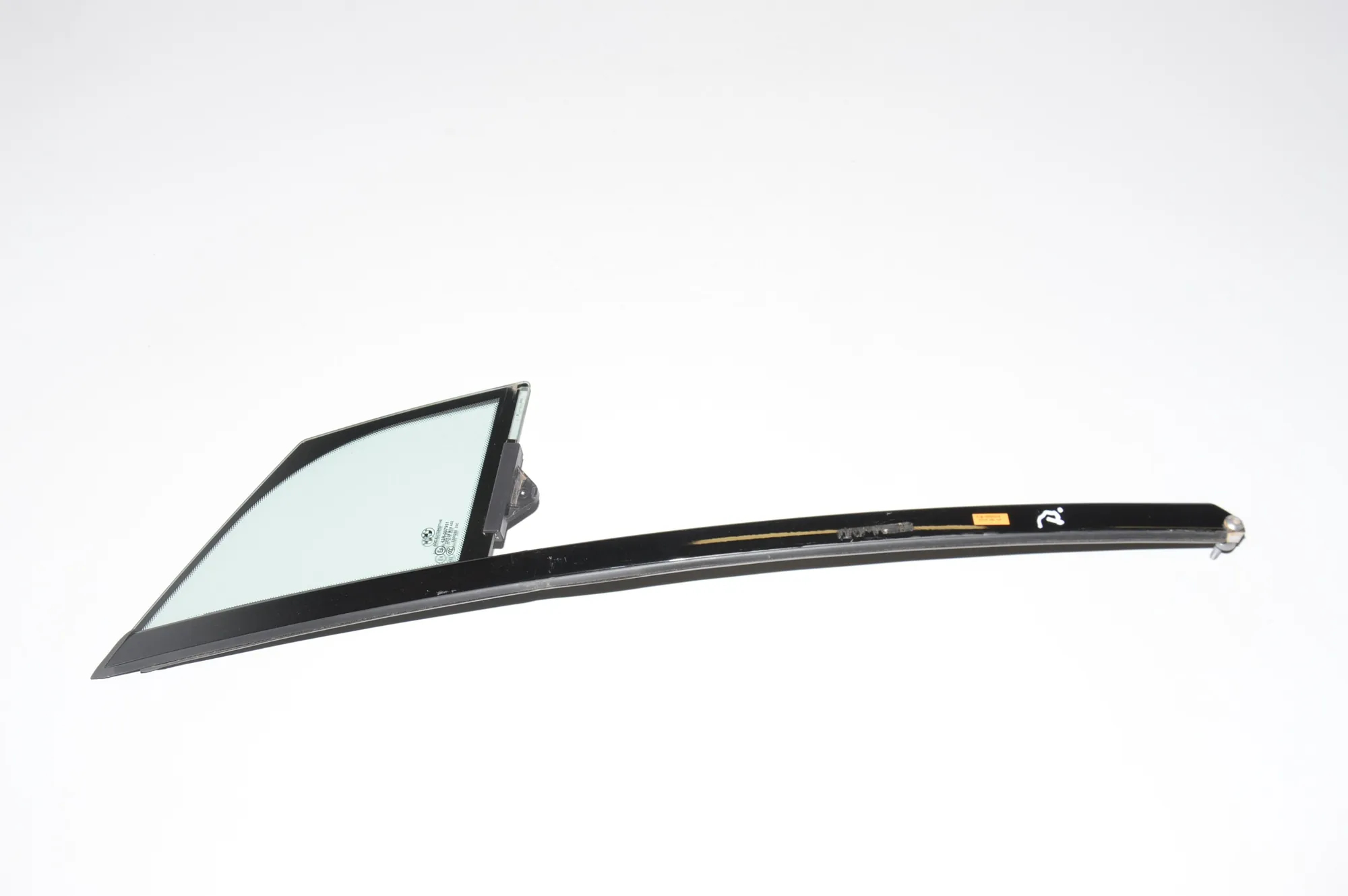 Front Right Door Quarter Window – OEM 51357289042 · BMW i3 (I01) BMW i3 (I01) Electric 2019