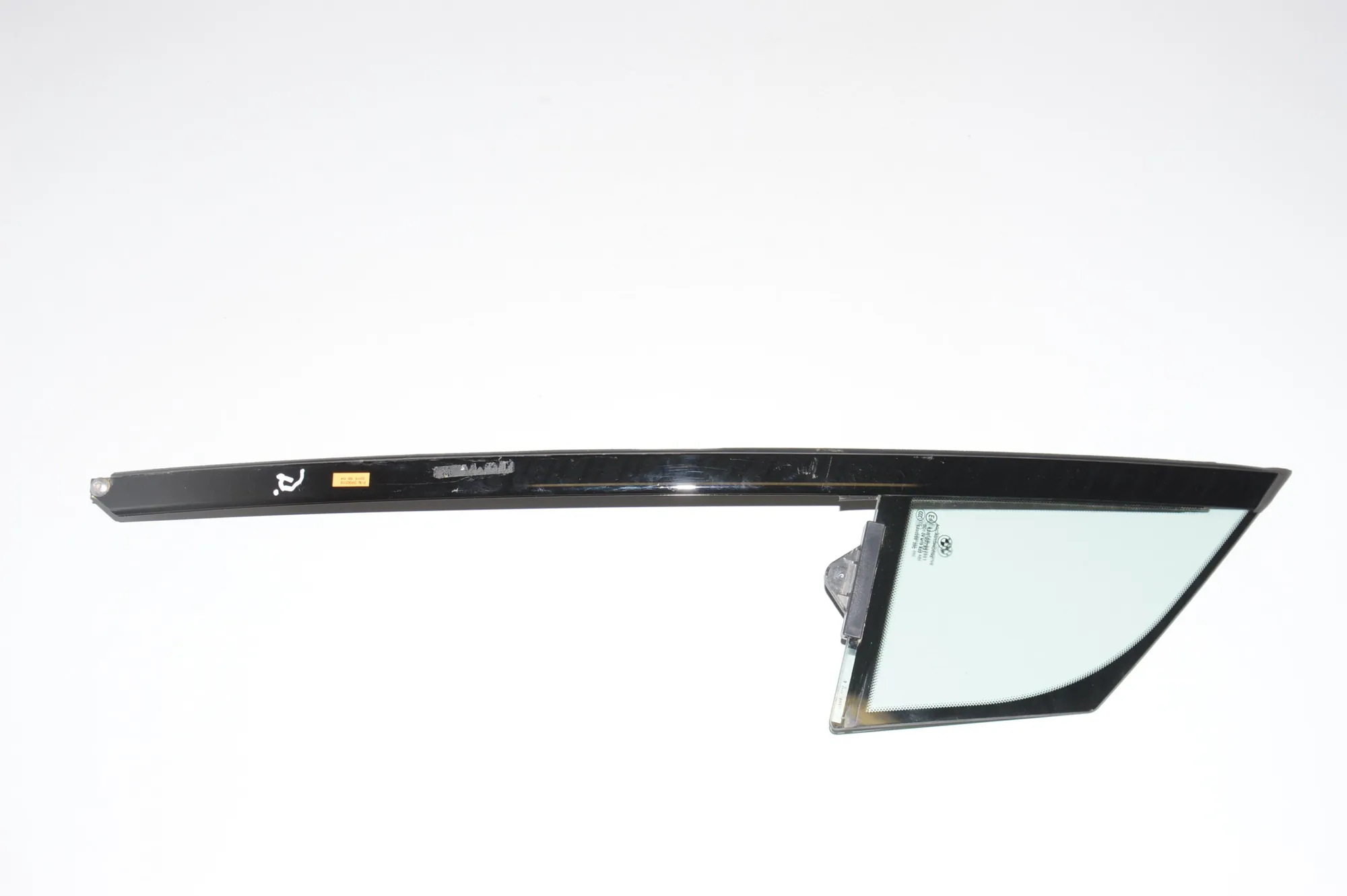Front Right Door Quarter Window – OEM 51357289042 · BMW i3 (I01) BMW i3 (I01) Electric 2019 – 3