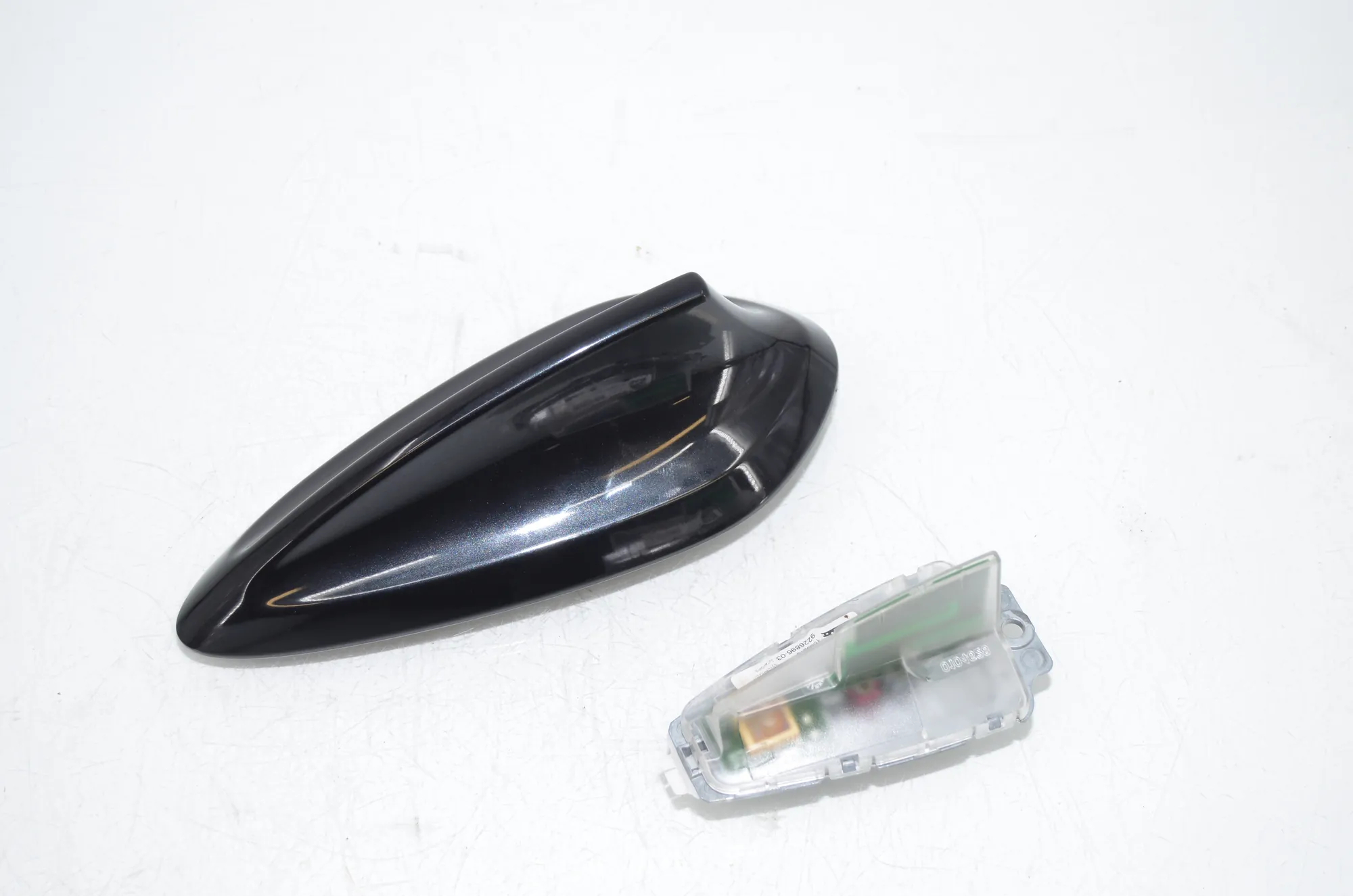 Antenna Trim – OEM 9226896 · BMW 4 Coupe (F32, F82) 430 d xDrive 2014