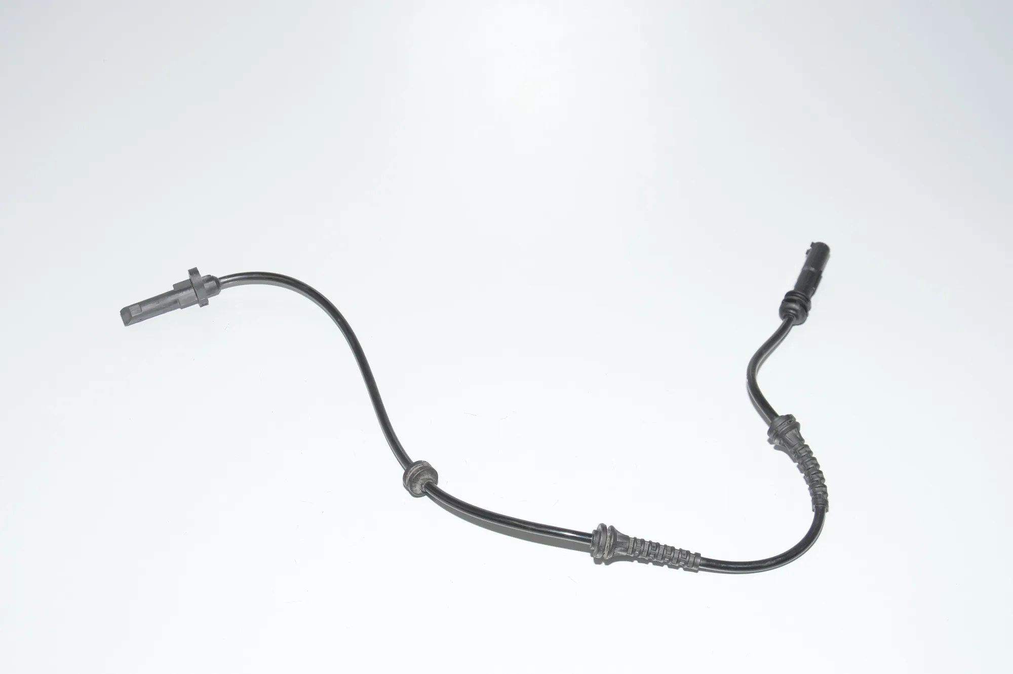 Rear Left ABS Sensor – OEM 0265008232 · BMW 5 (F10) M5 2012 – 3