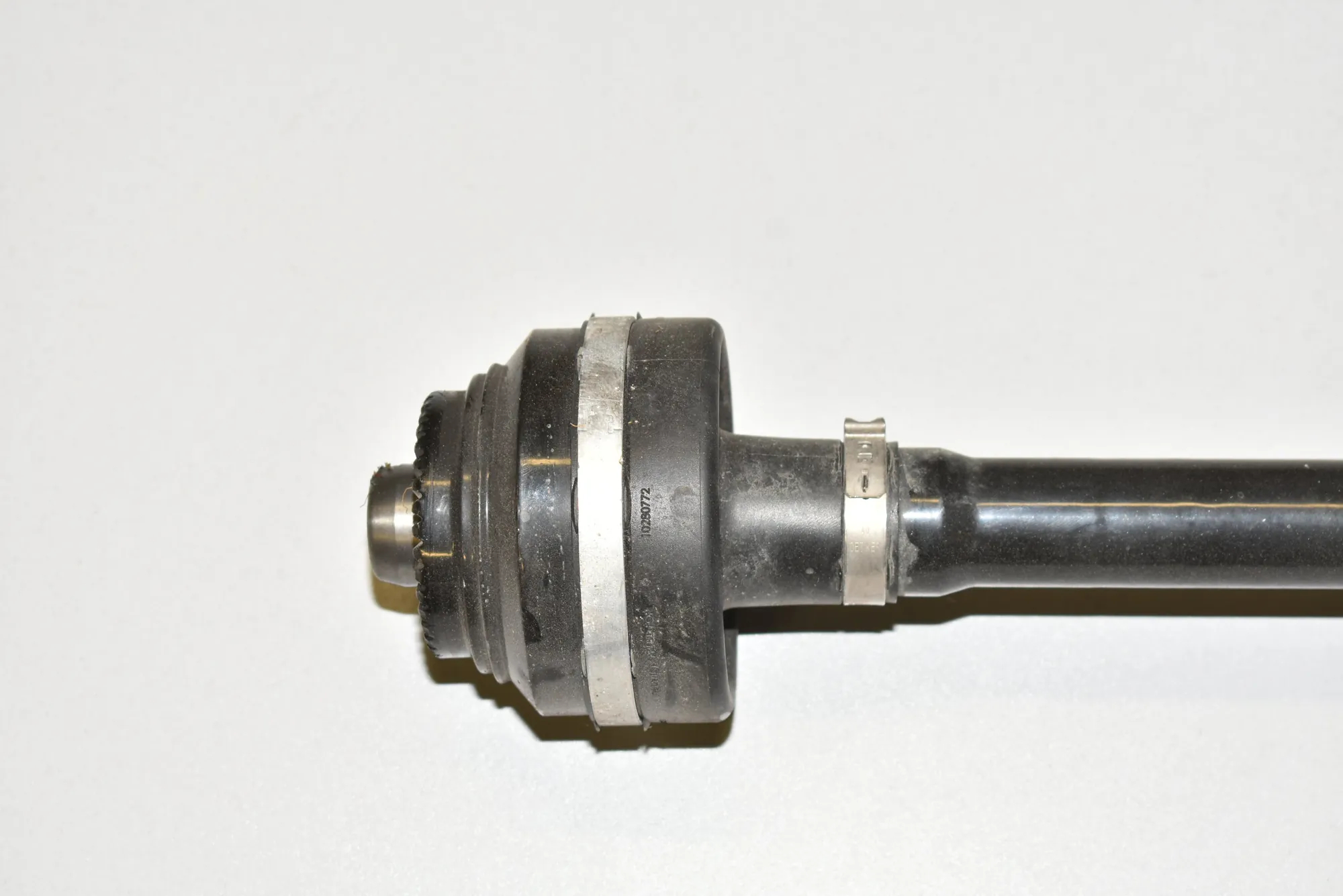 Rear Right Driveshaft – OEM 8639472 · BMW 7 (G11, G12) BMW 7 (G11, G12) 745 Le Plug-in-Hybrid xDrive 2020 – 4