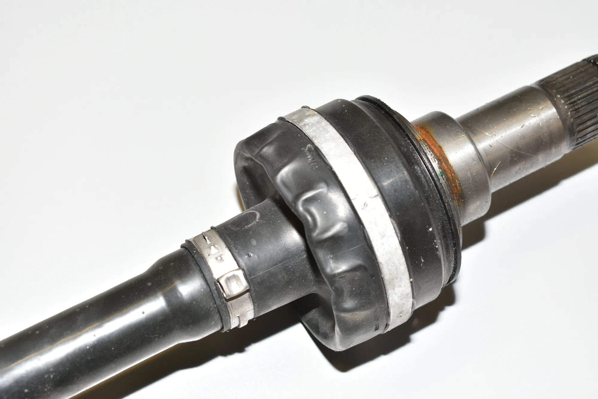 Rear Right Driveshaft – OEM 8639472 · BMW 7 (G11, G12) BMW 7 (G11, G12) 745 Le Plug-in-Hybrid xDrive 2020 – 2