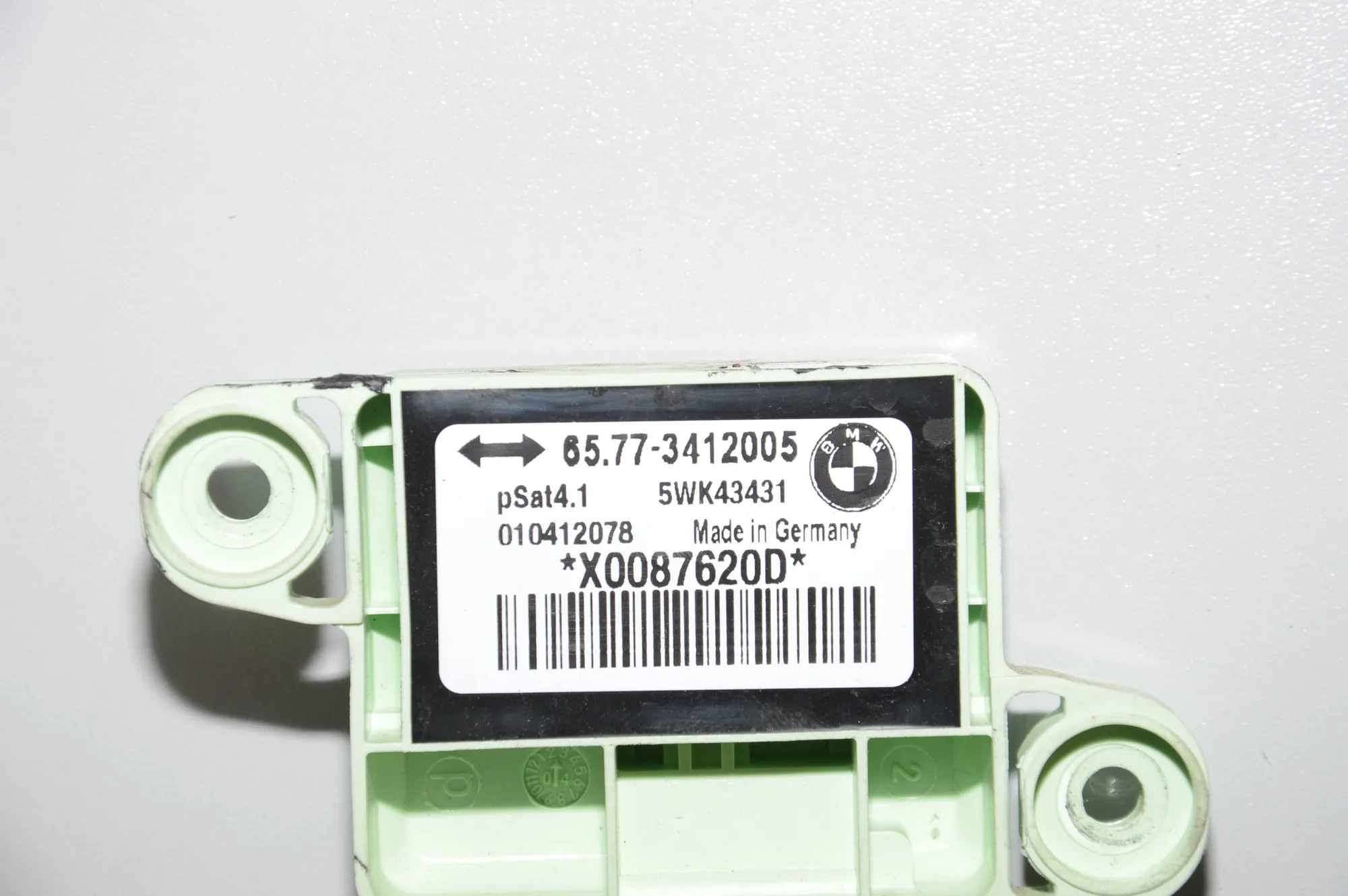 Left Side Impact Sensor – OEM 65773412005 · BMW X3 (E83) 3.0 i xDrive 2004 – 6