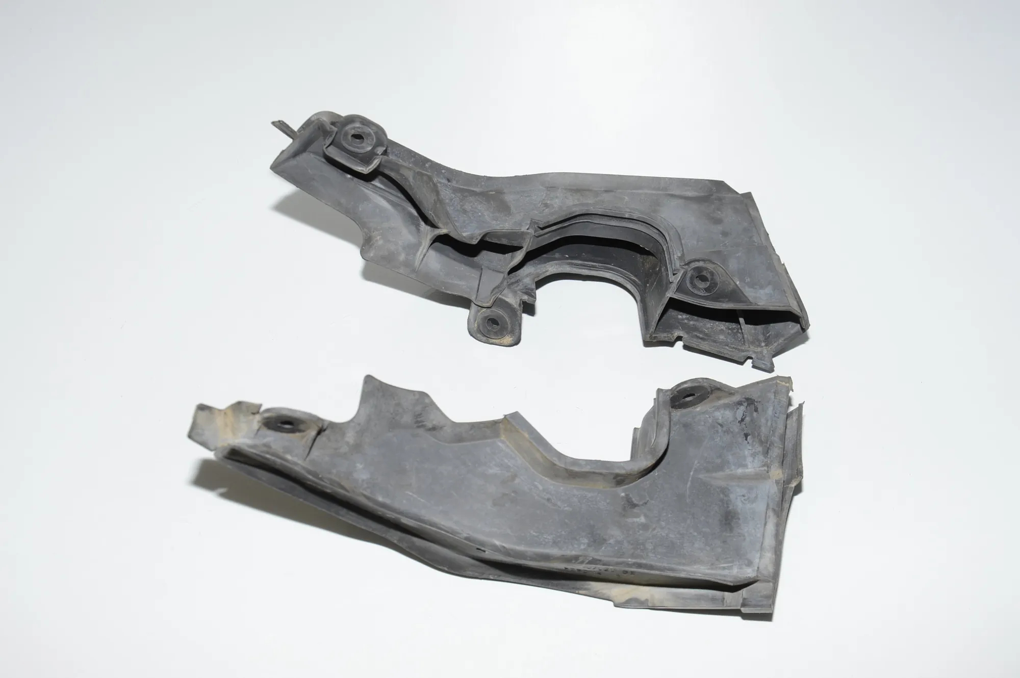 Engine Rubber Seal – OEM 7193413 · BMW 5 Gran Turismo (F07) 530 d 2009