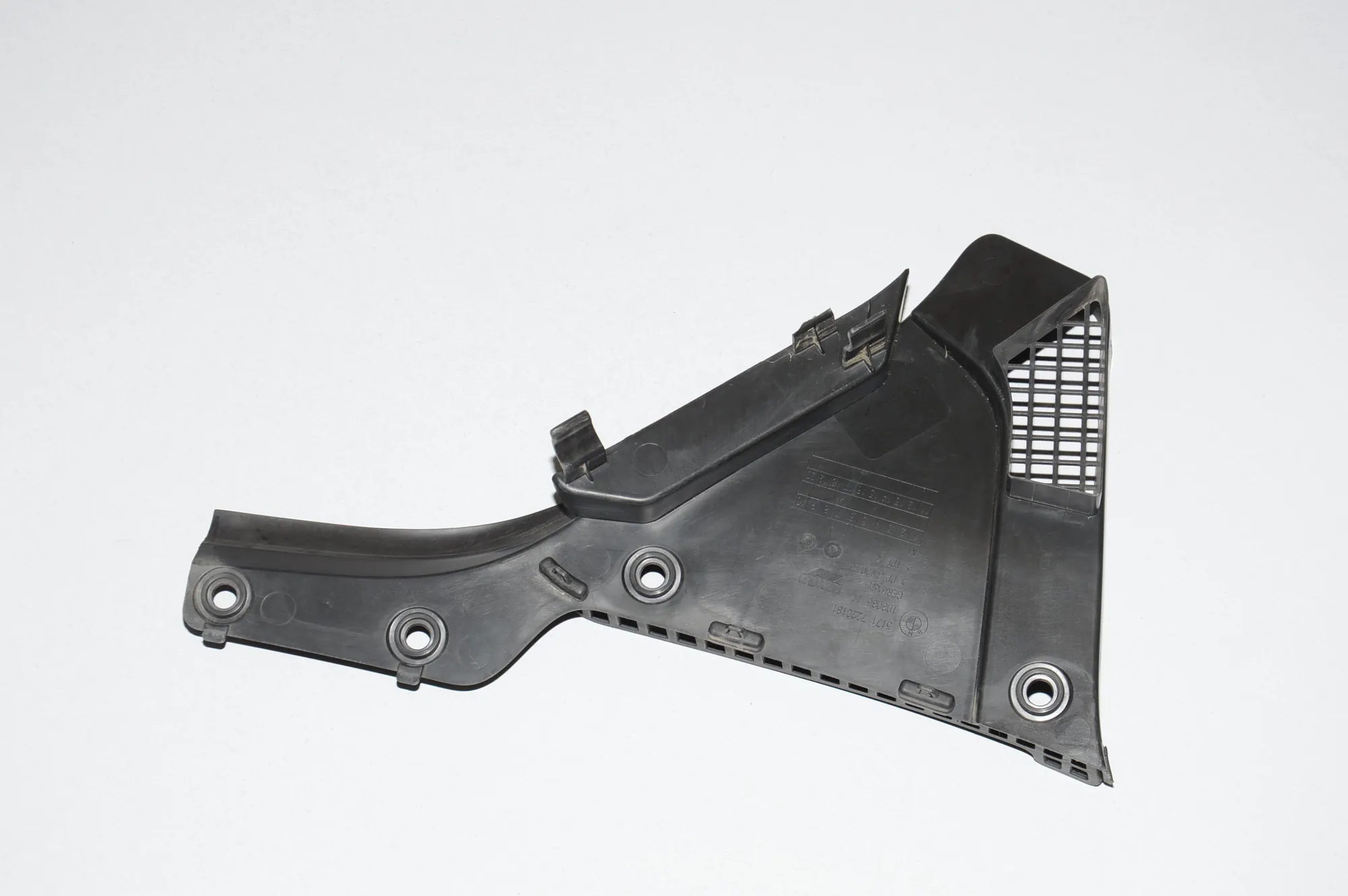 Front Wiper Cowl Trim – OEM 7220181 · BMW 5 Gran Turismo (F07) 530 d 2009 – 3