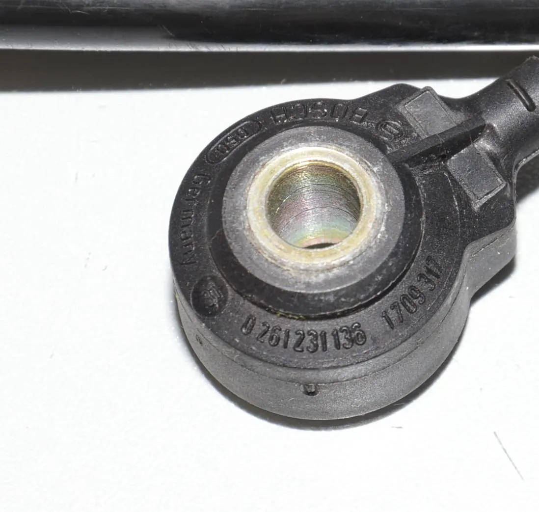 Engine Knock Sensor – OEM 0261231136 · BMW X5 (E53) 4.4 i 2004 – 6