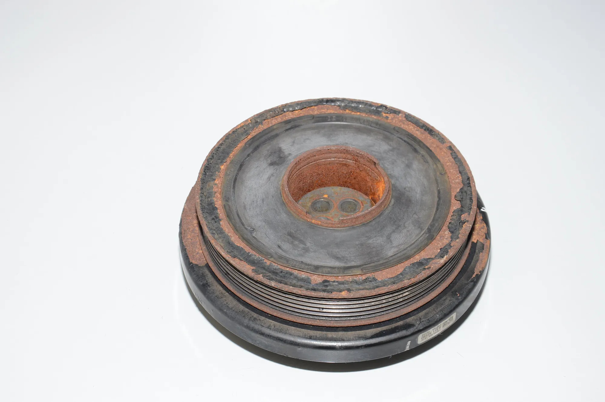 Crankshaft Pulley – OEM 8511321 · BMW 3 Touring (F31) 330 d 2012 – 2