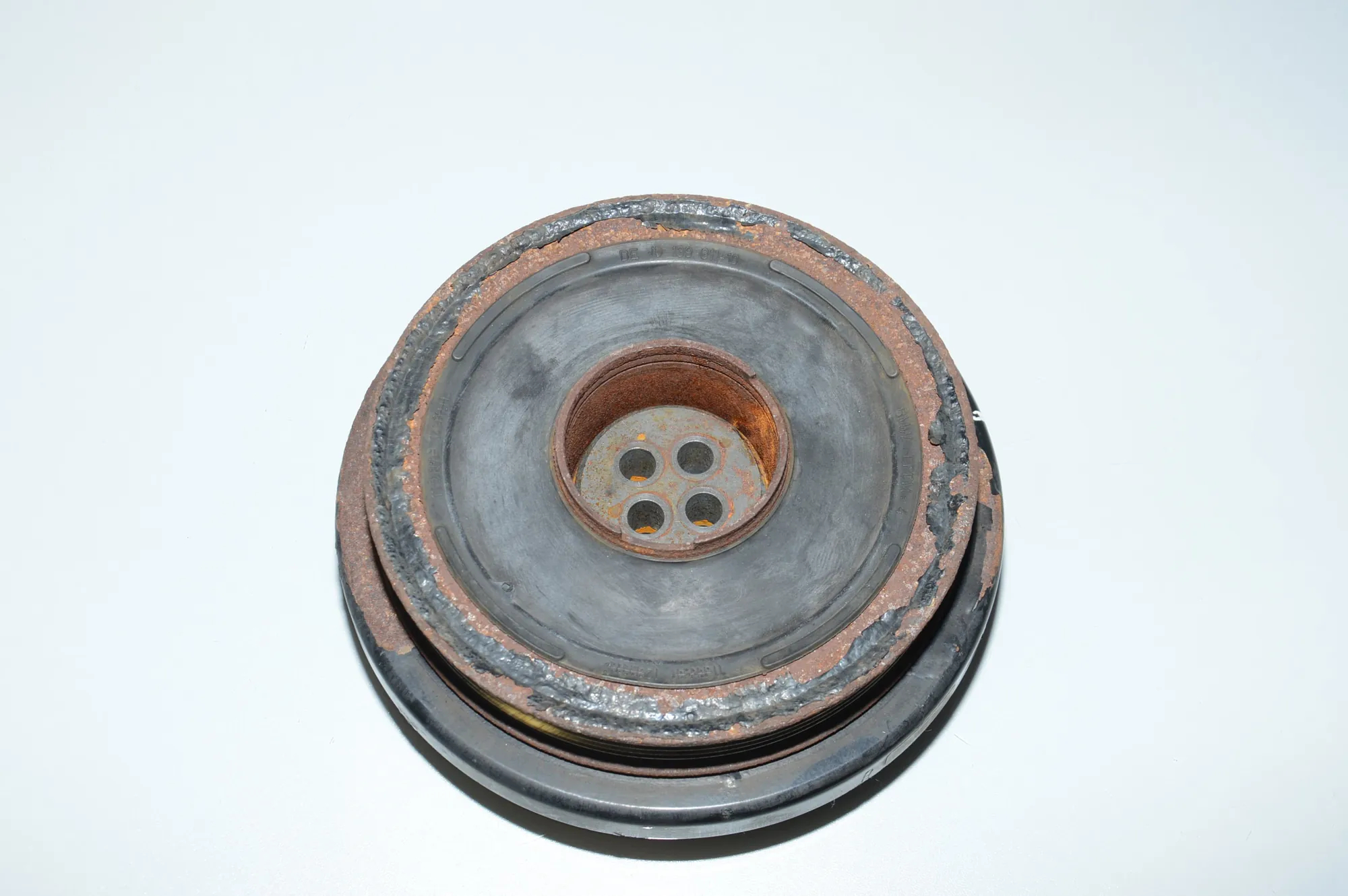 Crankshaft Pulley – OEM 8511321 · BMW 3 Touring (F31) 330 d 2012