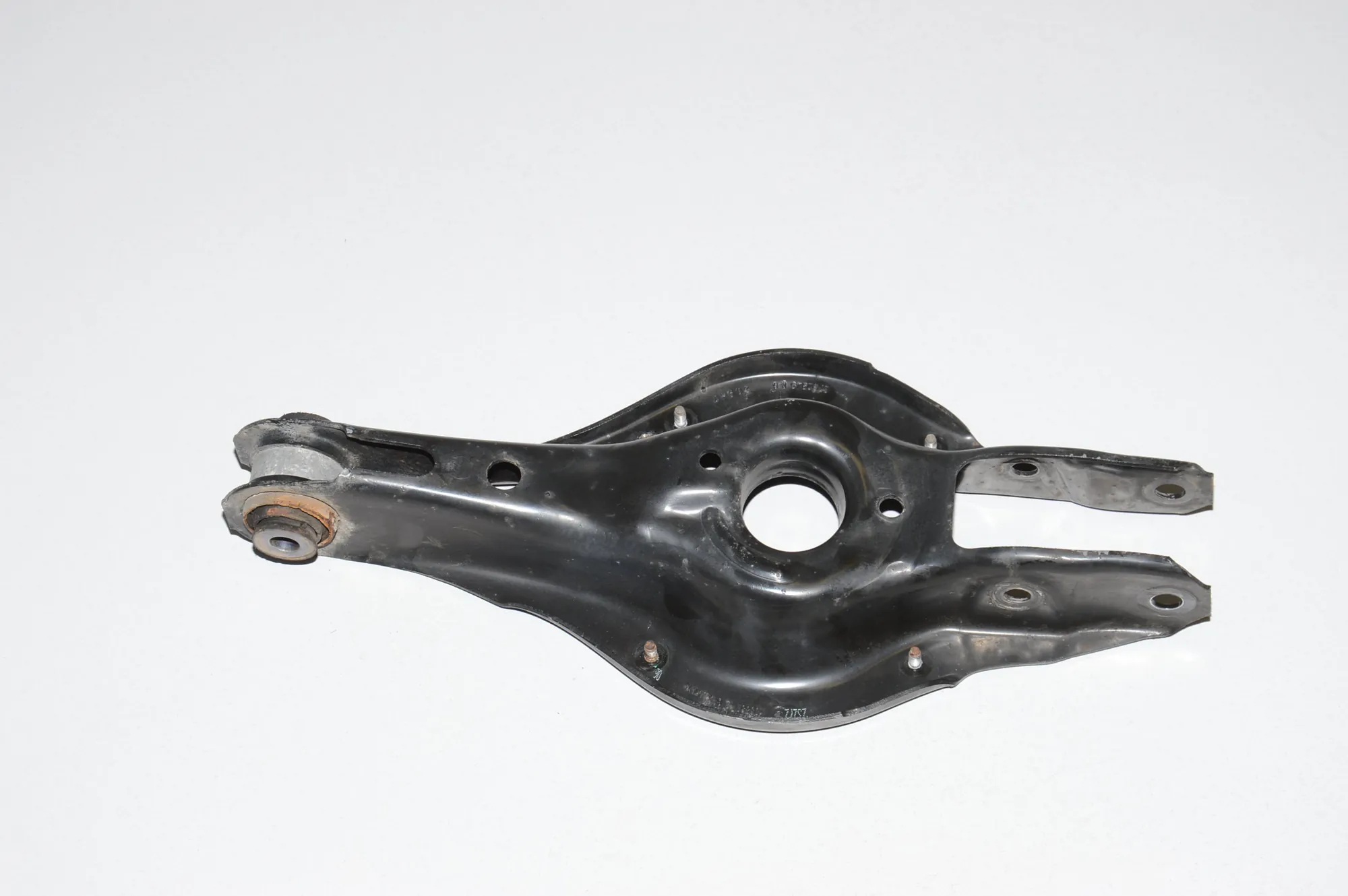 Rear Left Lower Control Arm – OEM 6792541 · BMW 3 Touring (F31) 330 d 2012 – 3