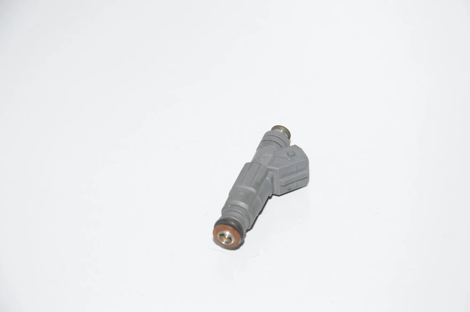 Fuel Injector – OEM 0280155823 · BMW X5 (E53) 4.6 is 2002 – 3