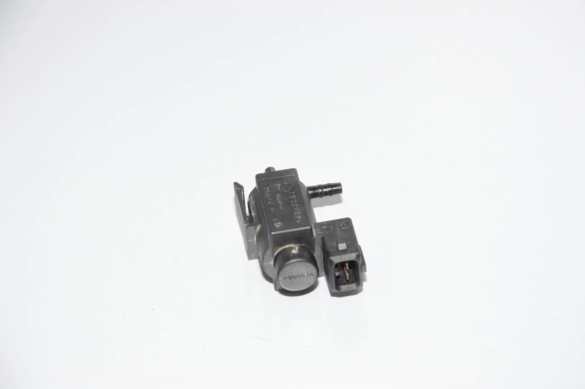 Solenoid Valve – OEM 7810831 · BMW 5 Touring (F11) 520 d 2010 – 4