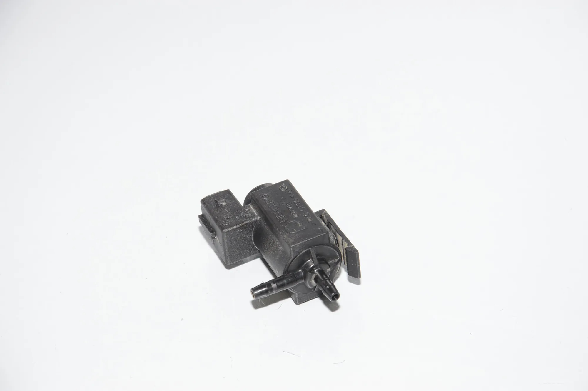Solenoid Valve – OEM 7810831 · BMW 5 Touring (F11) 520 d 2010