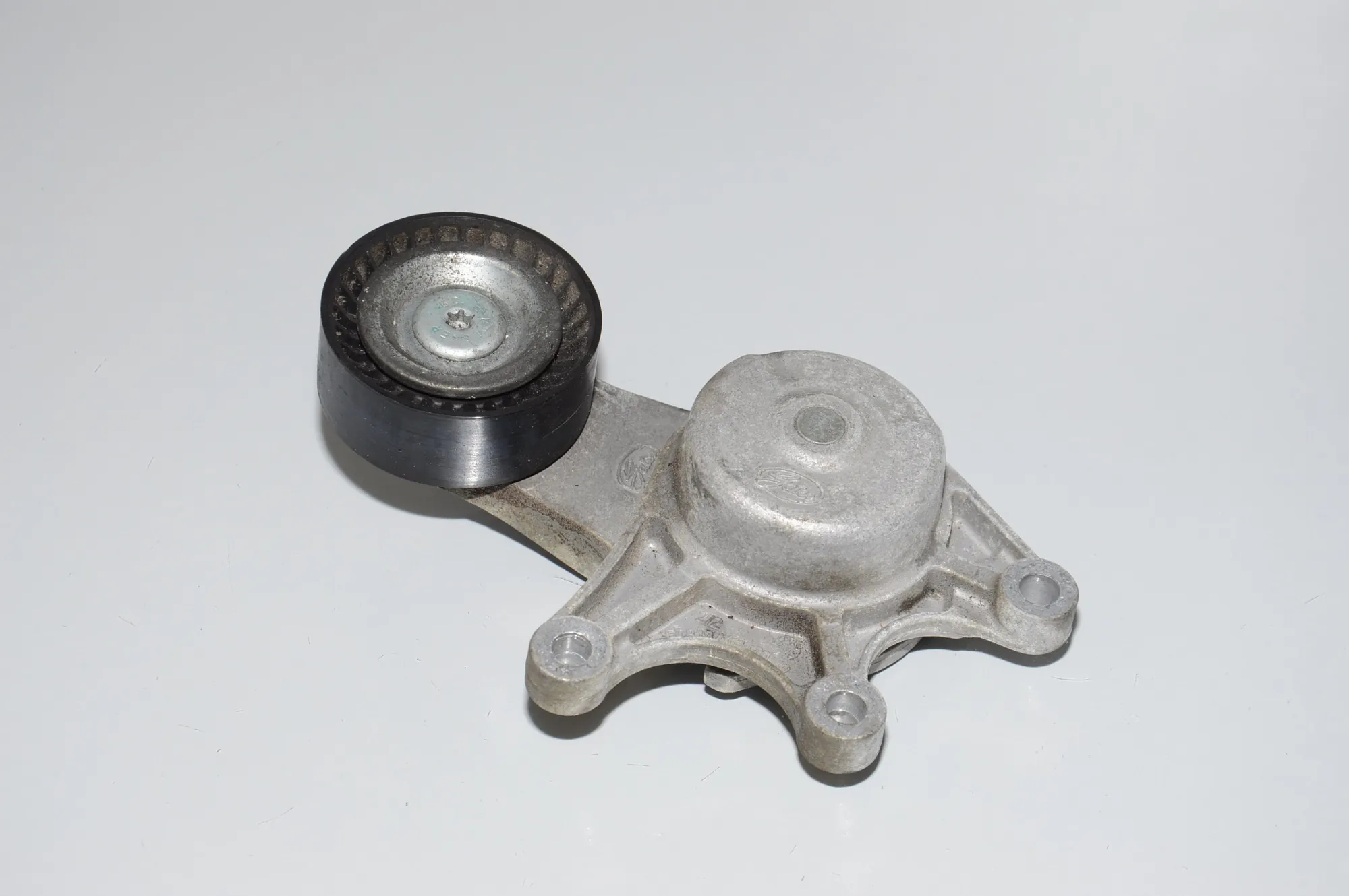 Belt Tensioner – OEM 7594969 · BMW 4 Gran Coupe (F36) 420 i 2015 – 2