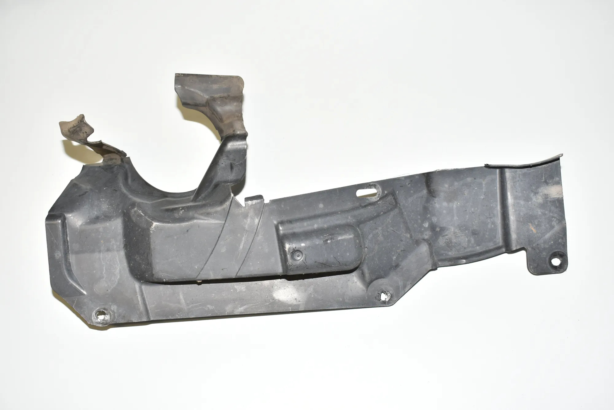 Control Arm Cover – OEM 51717131712 · BMW 3 Touring (E91) 330 d 2008 – 3