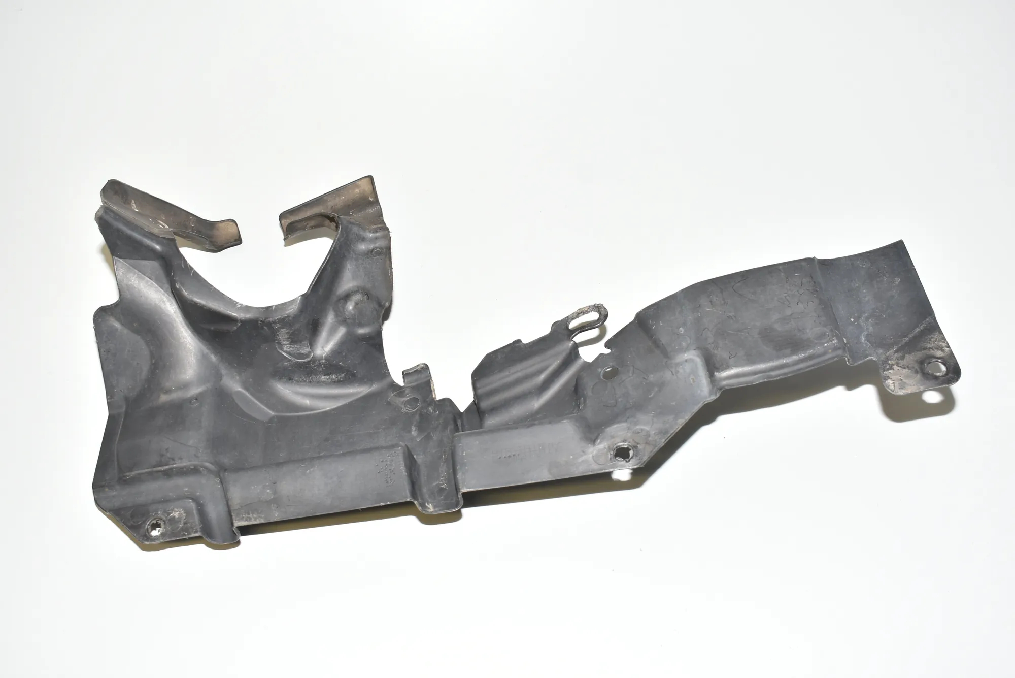 Control Arm Cover – OEM 51717131711 · BMW 3 Touring (E91) 330 d 2008