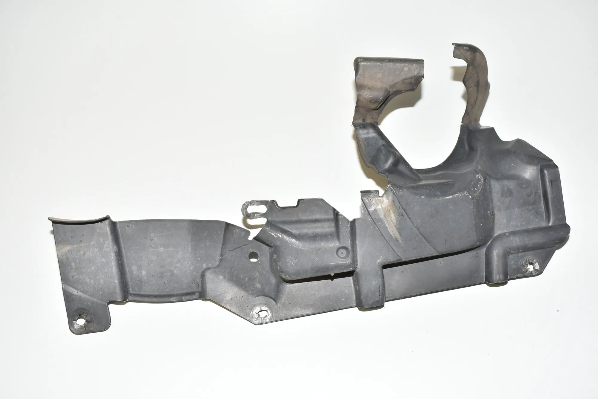 Control Arm Cover – OEM 51717131711 · BMW 3 Touring (E91) 330 d 2008 – 3
