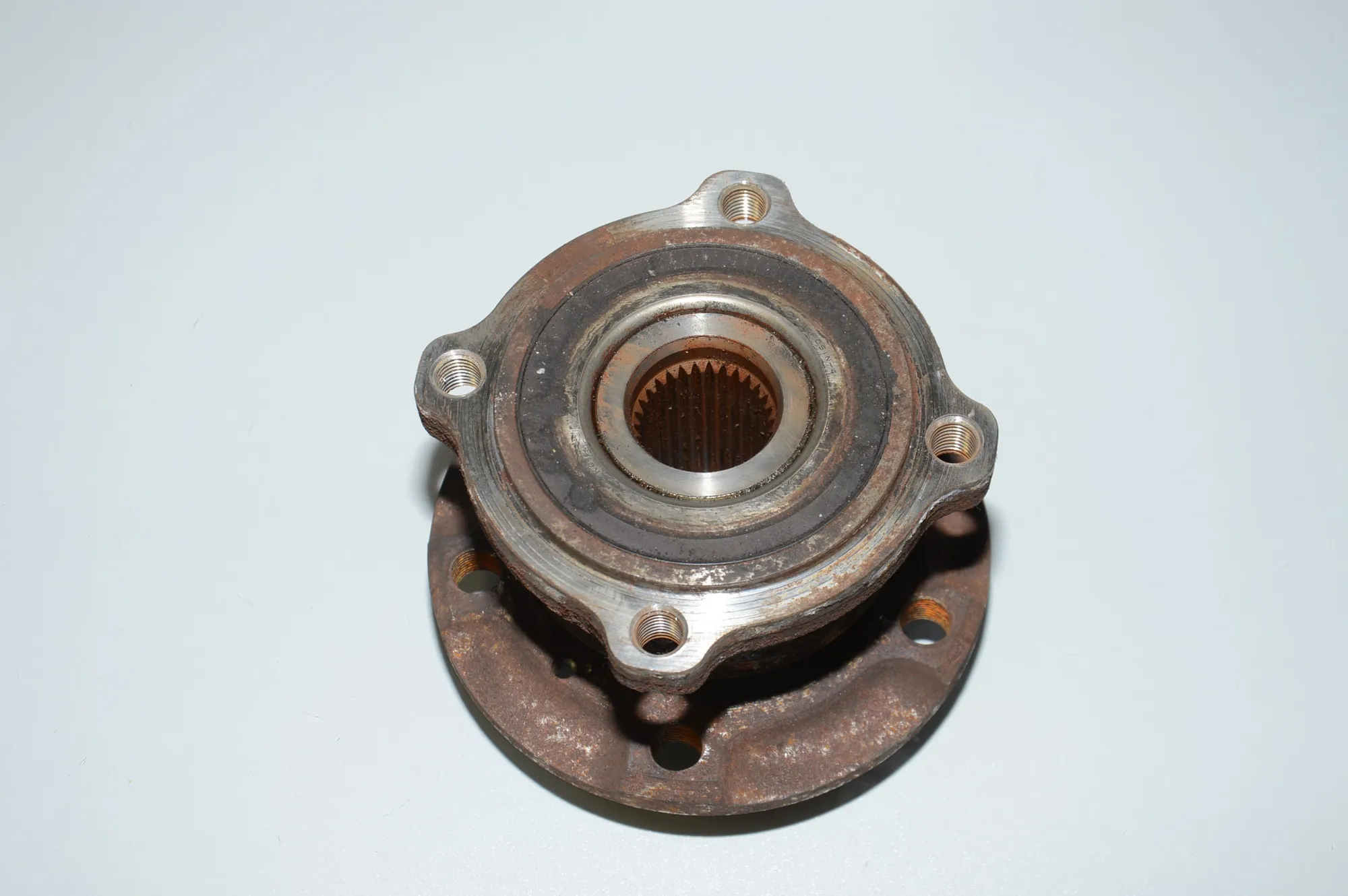 Rear Left Wheel Bearing – OEM 33416795961 · BMW X5 (F15, F85) M 50 d 2015 – 3