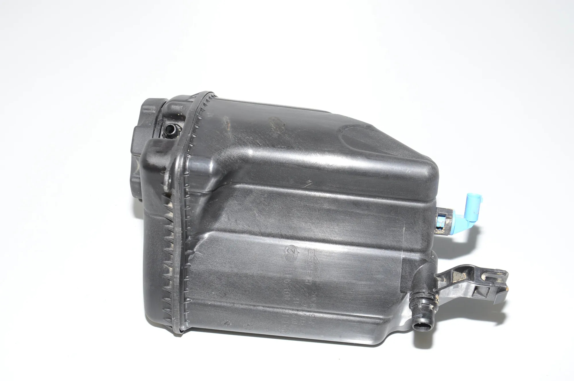 Expansion Tank – OEM 17137601949 · BMW 5 Touring (F11) 520 d 2010 – 3